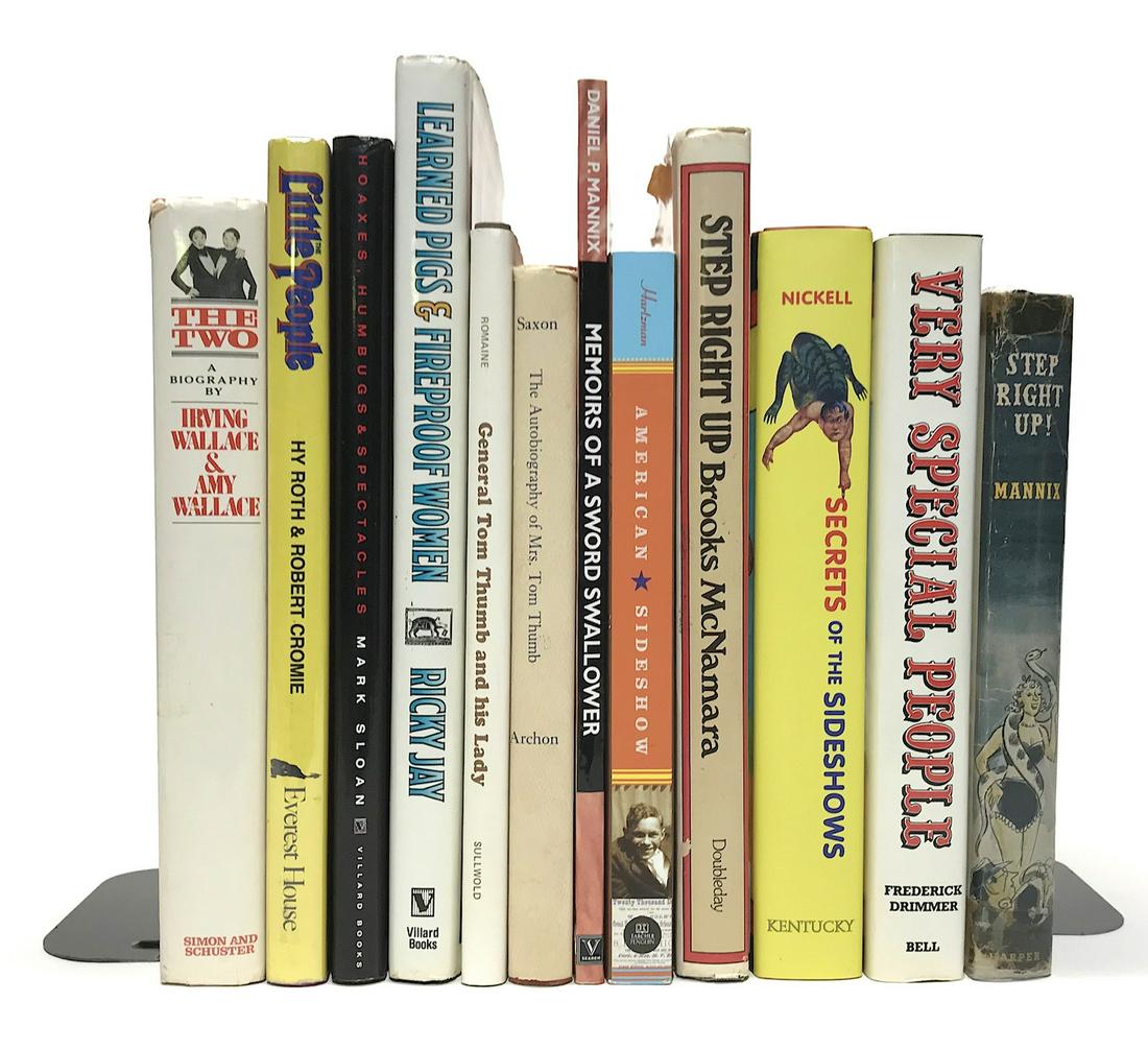 SIDESHOW BOOKS - 12 ASSORTED TITLES (1 of 1)