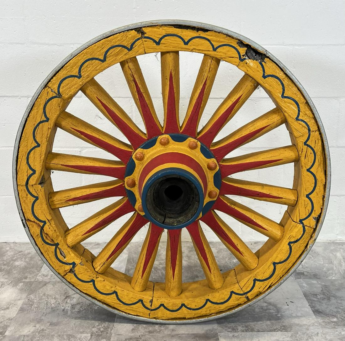 ANTIQUE WAGON WHEEL (1 of 2)