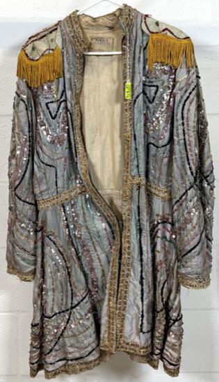 VINTAGE CIRCUS WARDROBE (1 of 2)