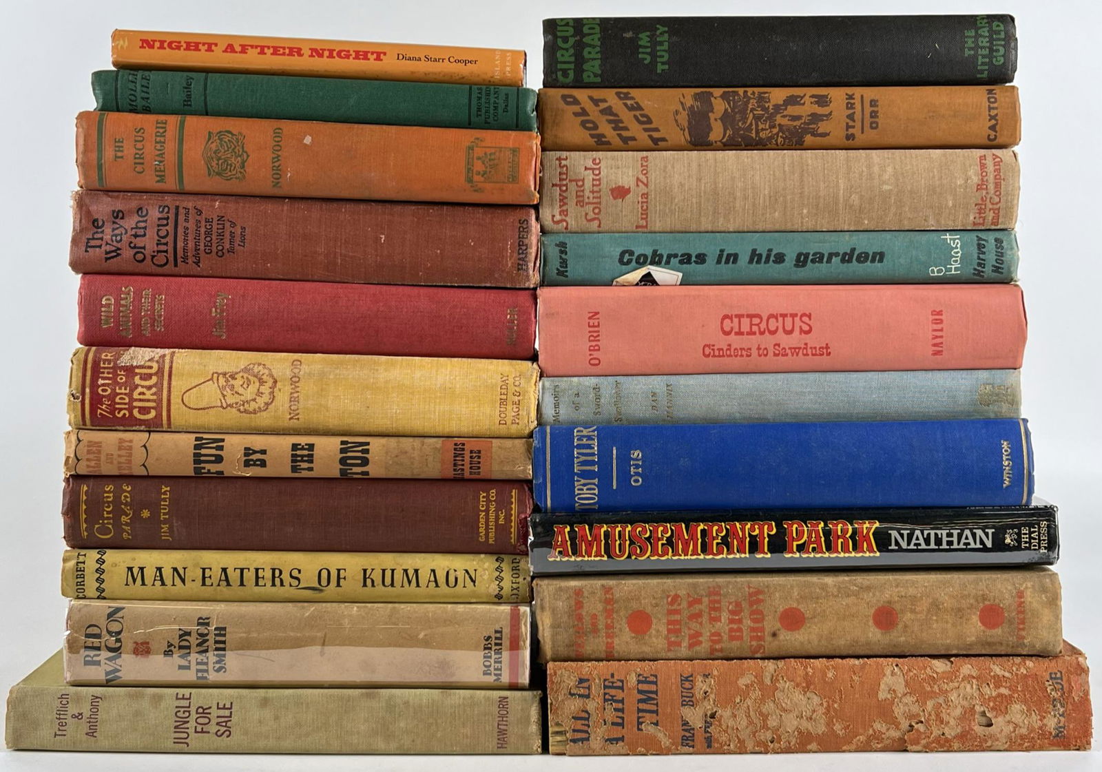 CIRCUS BOOKS NOVELS (1 of 1)