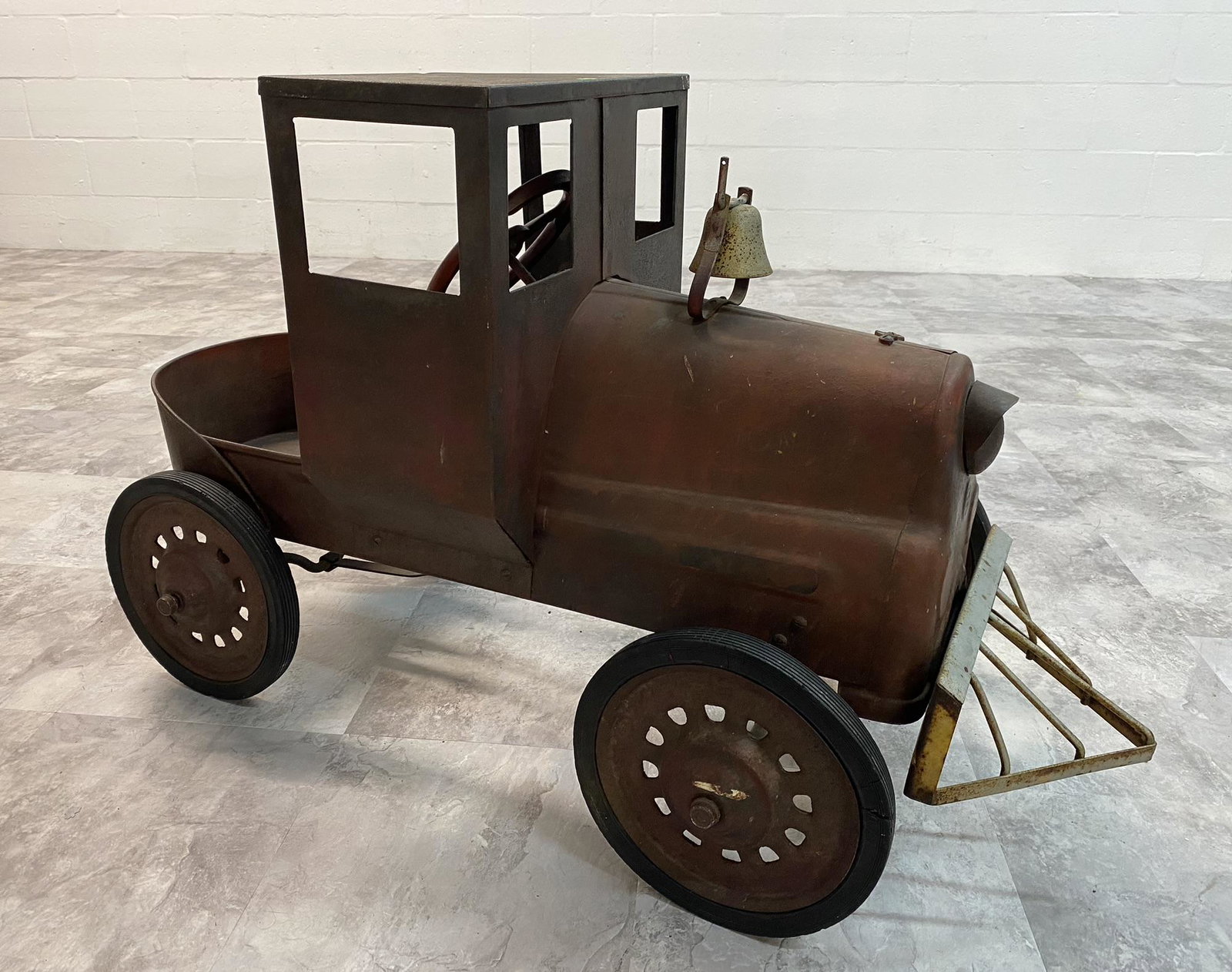 CASEY JONES CANNONBALL EXPRESS PEDAL CAR: CASEY JONES CANNONBALL EXPRESS PEDAL CAR. 40" L WITH COW CATCHER