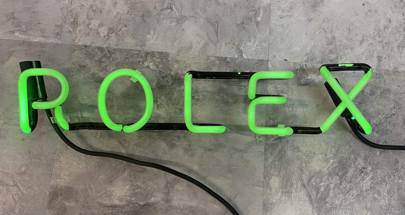 ROLEX DEALER'S NEON SIGN: ROLEX FORMED NEON TUBE SIGN, OFF BACKING. WORKING. 4"X18.5"