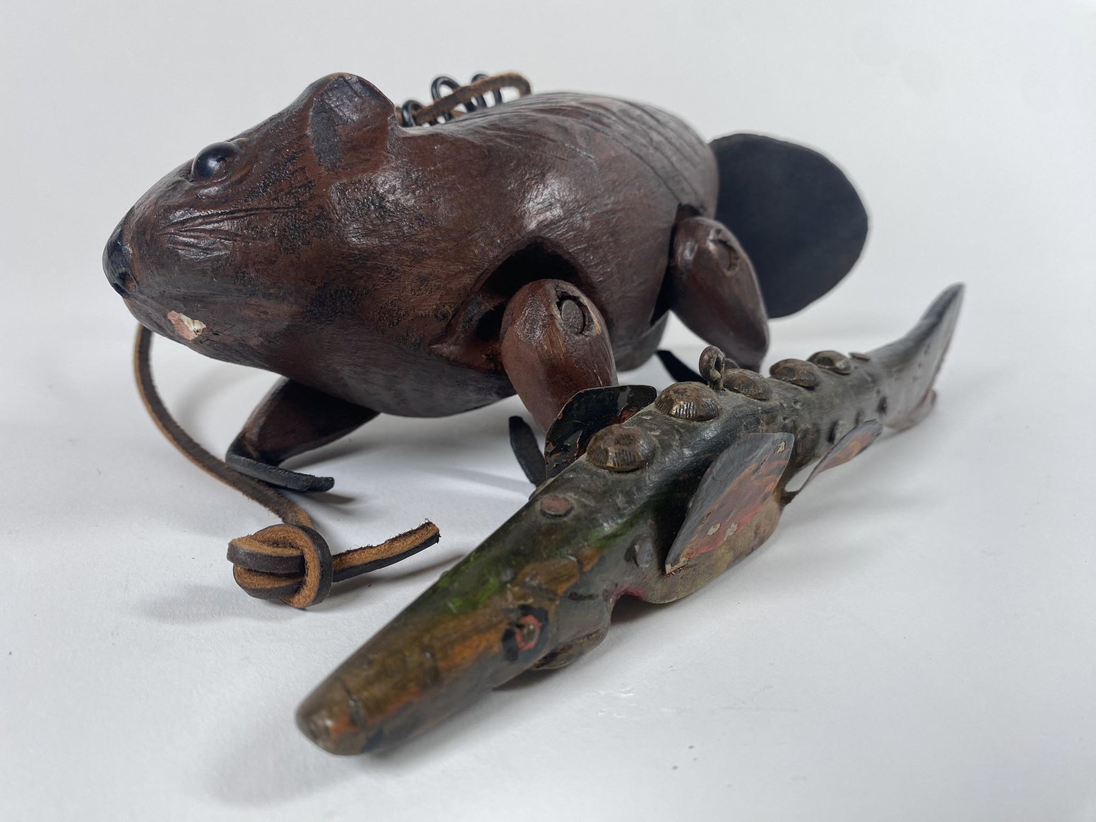 PAIR OF WOOD CARVED LARGE FISHING LURES: SOME LOSS TO CARVINGS. FISH IS 10"L