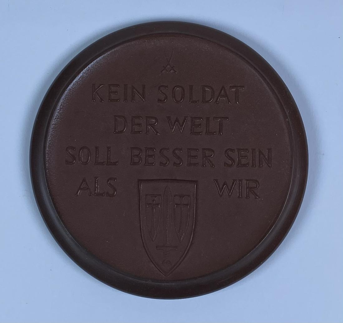WWII GERMAN NAZI ERA PLAQUE: MEISSEN PLAQUE WITH INSCRIPTION "NO SOLDIER IN THE WORLD IS BETTER THAN OURS". TWO-SIDED DESIGN. 4.5"