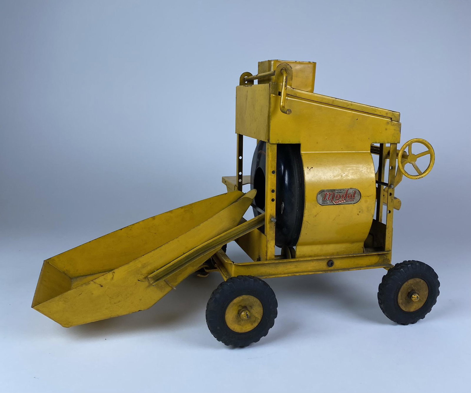 ORIGINAL DOEPKE CEMENT MIXER SCALE MODEL: ORIGINAL DOEPKE CEMENT MIXER SCALE MODEL. JAEGER MIXER WITH WORKING STEERING AND CHUTES. 13.5" L
