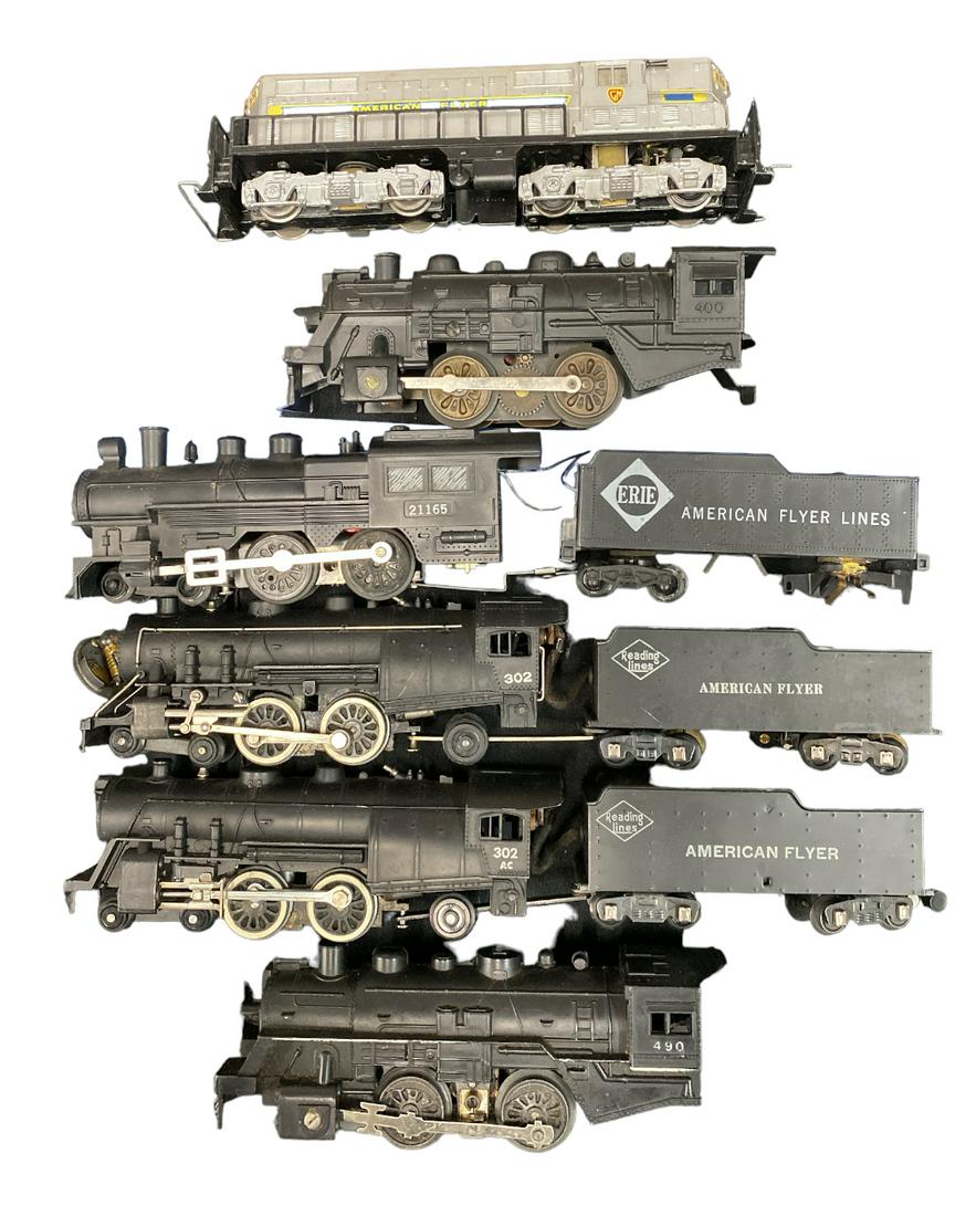 AMERICAN FLYER TRAIN ENGINES: BIG AMERICAN FLYER ENGINE LOT. 400 ENGINE, 302 ENGINE, AND 370 ENGINES AS SHOWN. ALL UNTESTED.