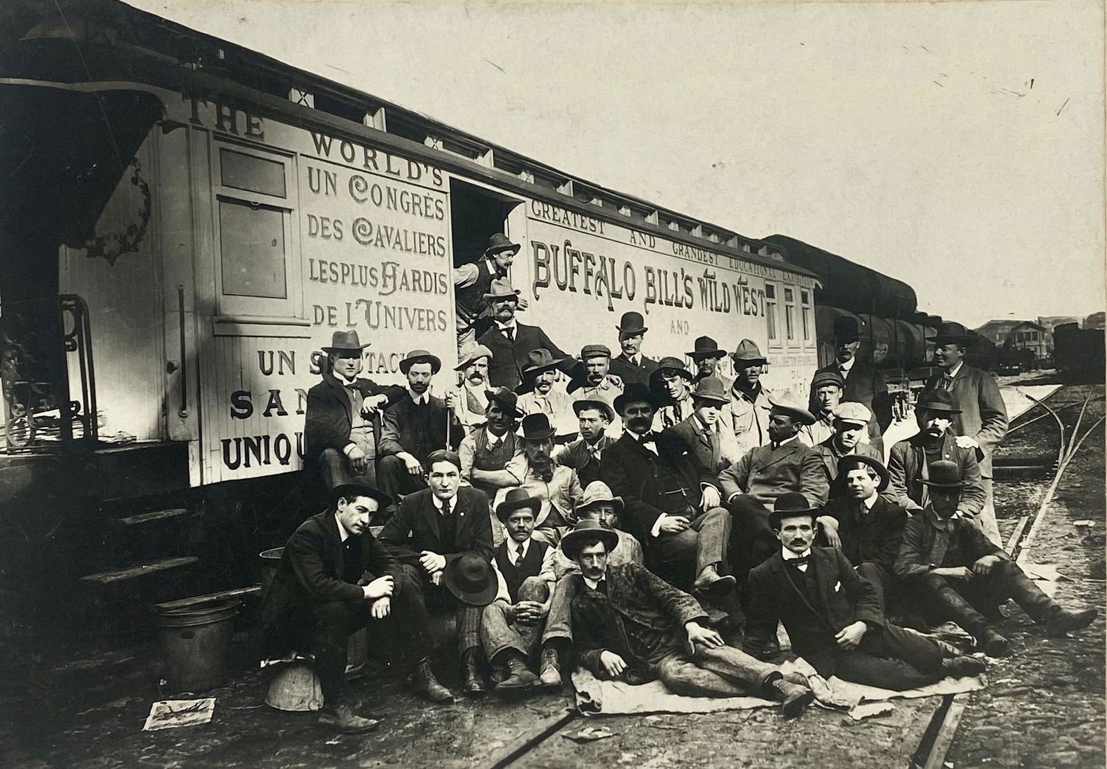 ORIGINAL BUFFALO BILL'S WILD WEST PHOTOGRAPH (1 of 2)