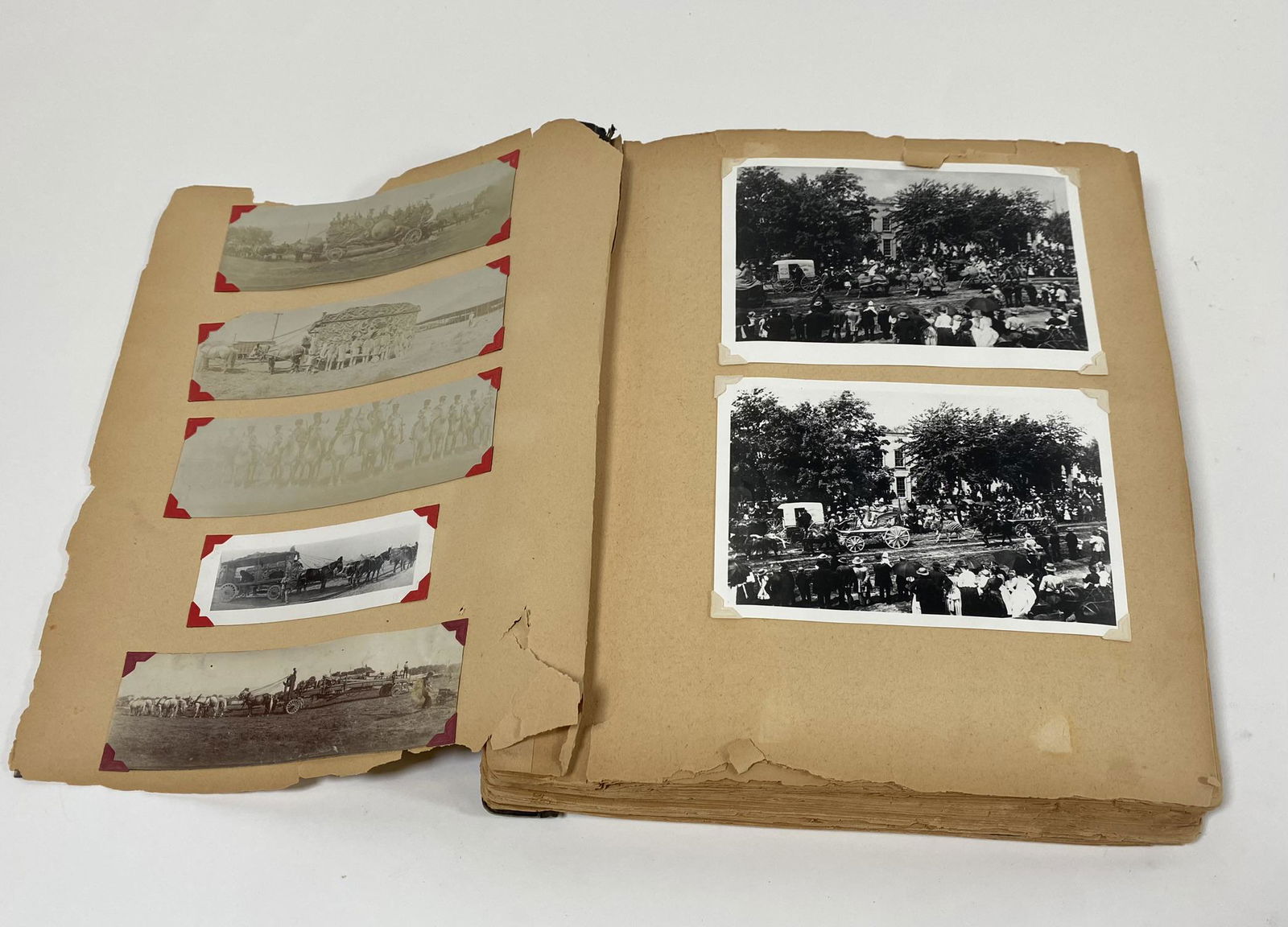 CIRCUS PHOTOGRAPH SCRAPBOOK (1 of 4)