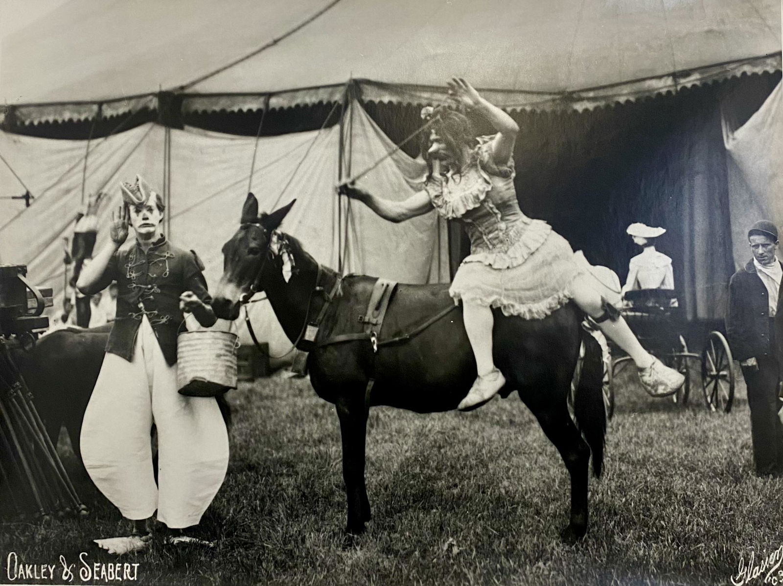 FREDERICK GLASIER CIRCUS PHOTOGRAPH (1 of 1)