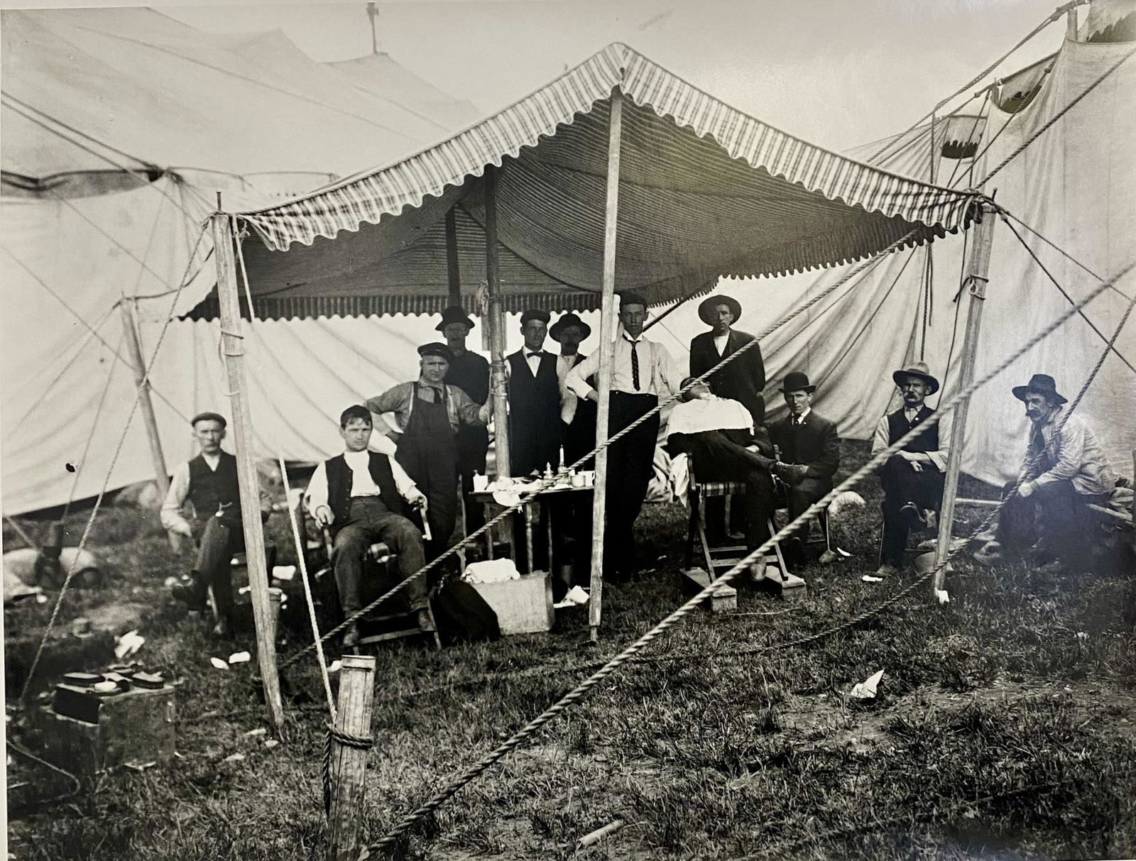 FREDERICK GLASIER CIRCUS PHOTOGRAPH (1 of 1)