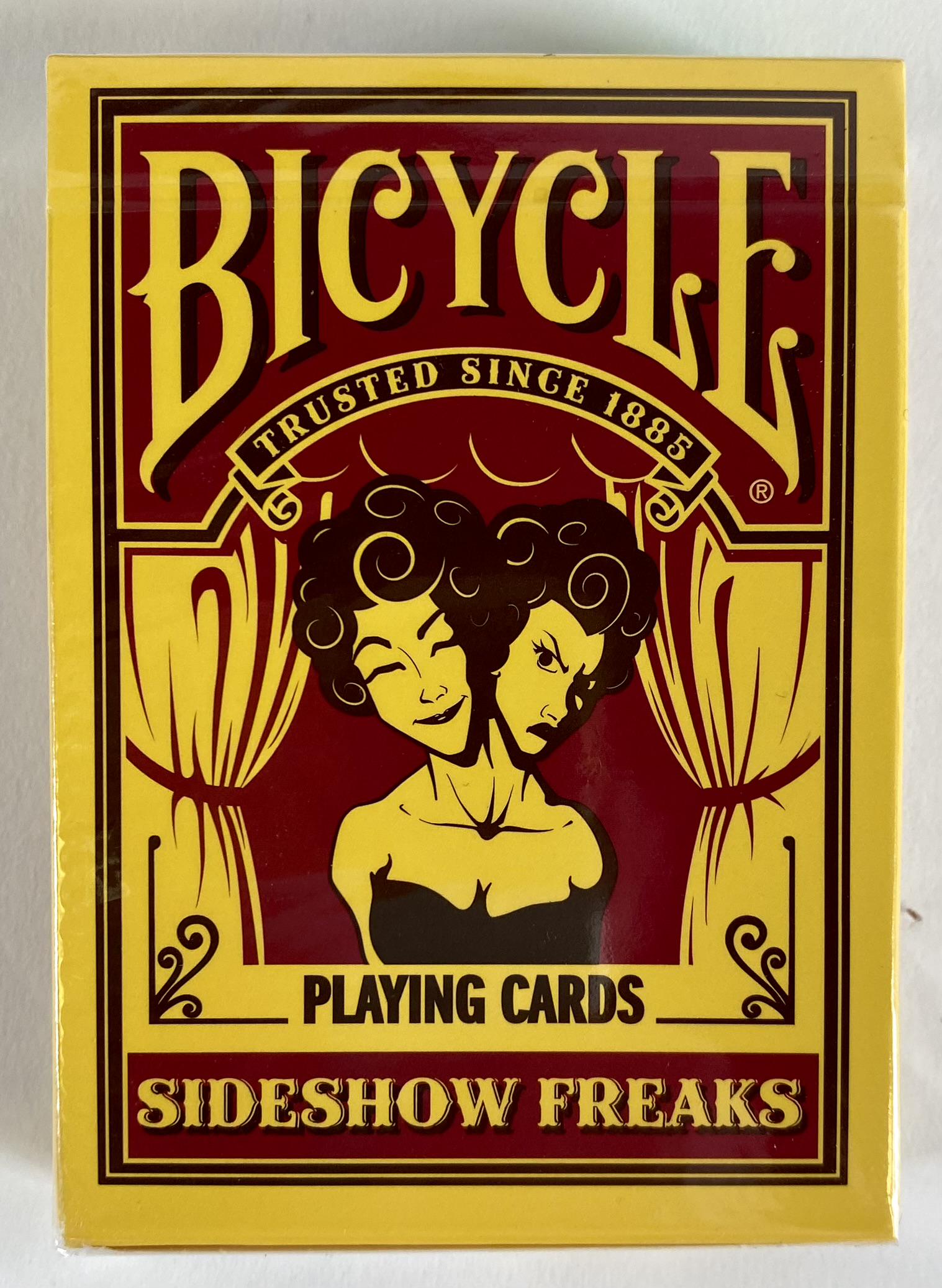 SIDESHOW FREAKS BICYCLE PLAYING CARDS (1 of 1)