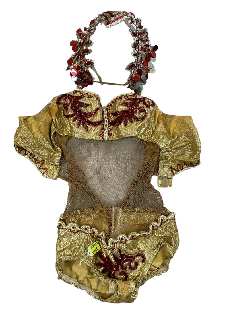 ZOPPE - SHERYLL FAMILY CIRCUS WARDROBE (1 of 2)