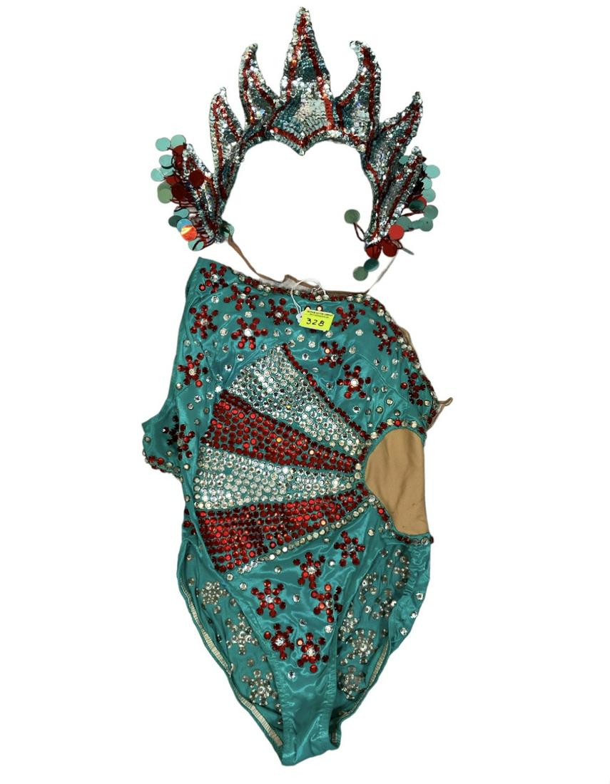 ZOPPE - SHERYLL FAMILY CIRCUS WARDROBE (1 of 1)