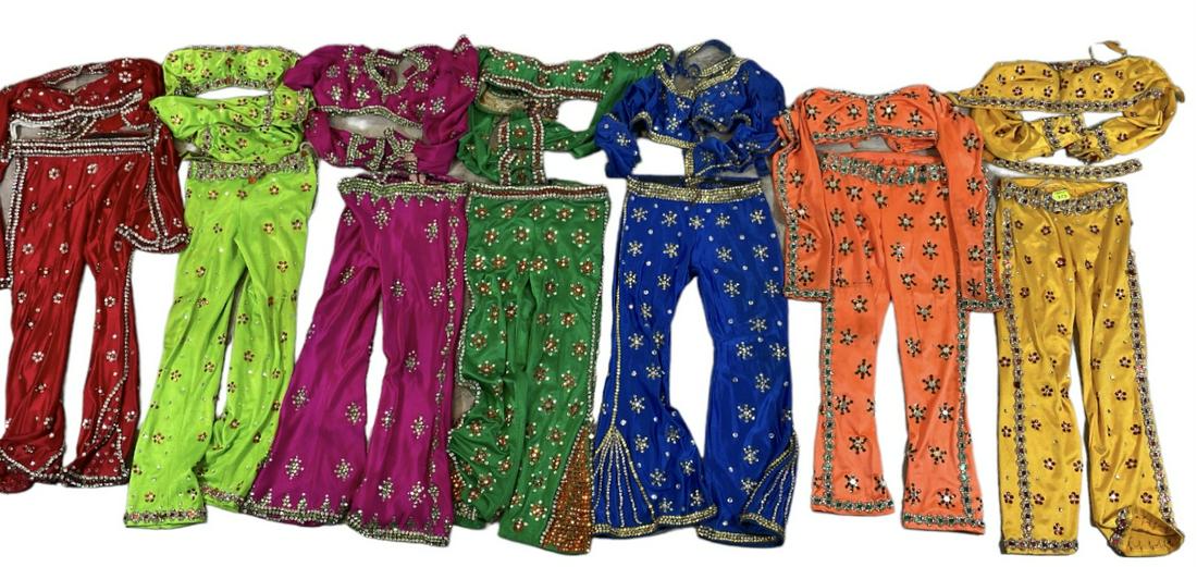 ZOPPE - SHERYLL FAMILY CIRCUS WARDROBE (1 of 5)