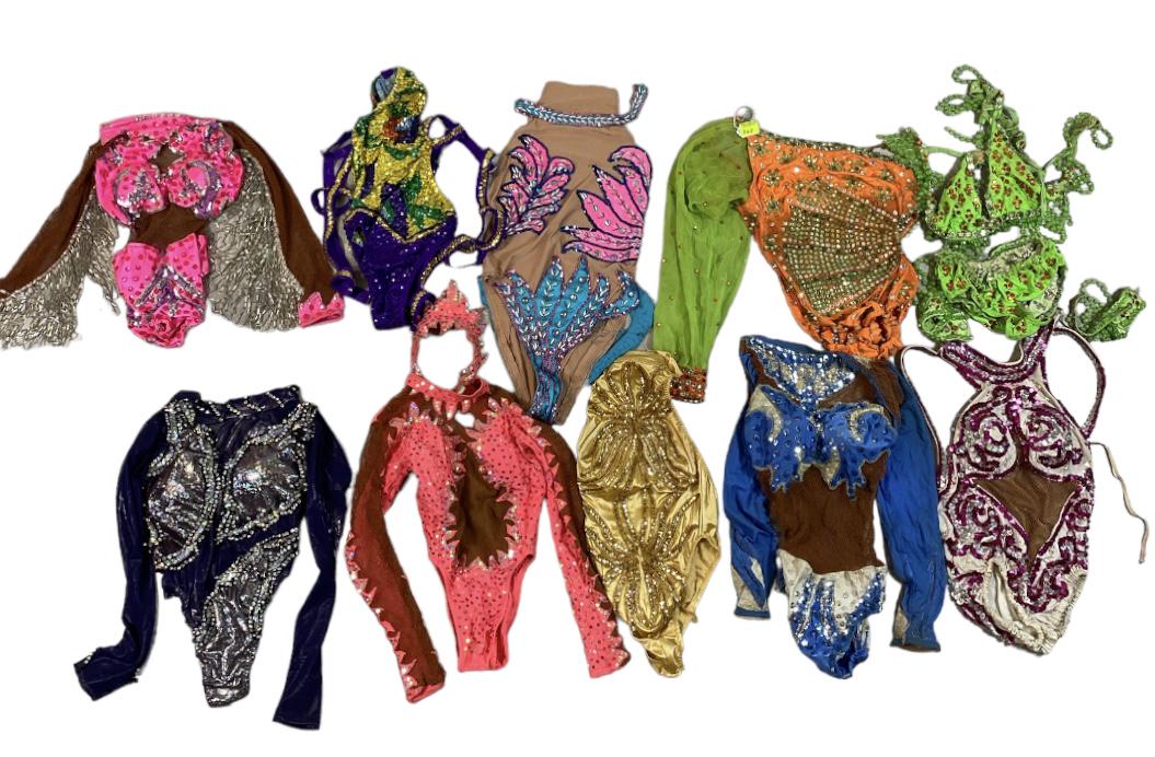 ZOPPE - SHERYLL FAMILY CIRCUS WARDROBE (1 of 1)