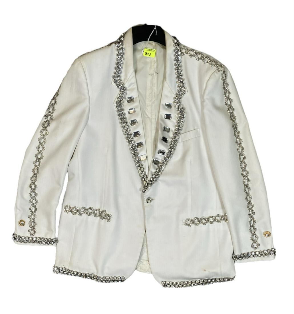 ZOPPE - SHERYLL FAMILY CIRCUS WARDROBE (1 of 2)