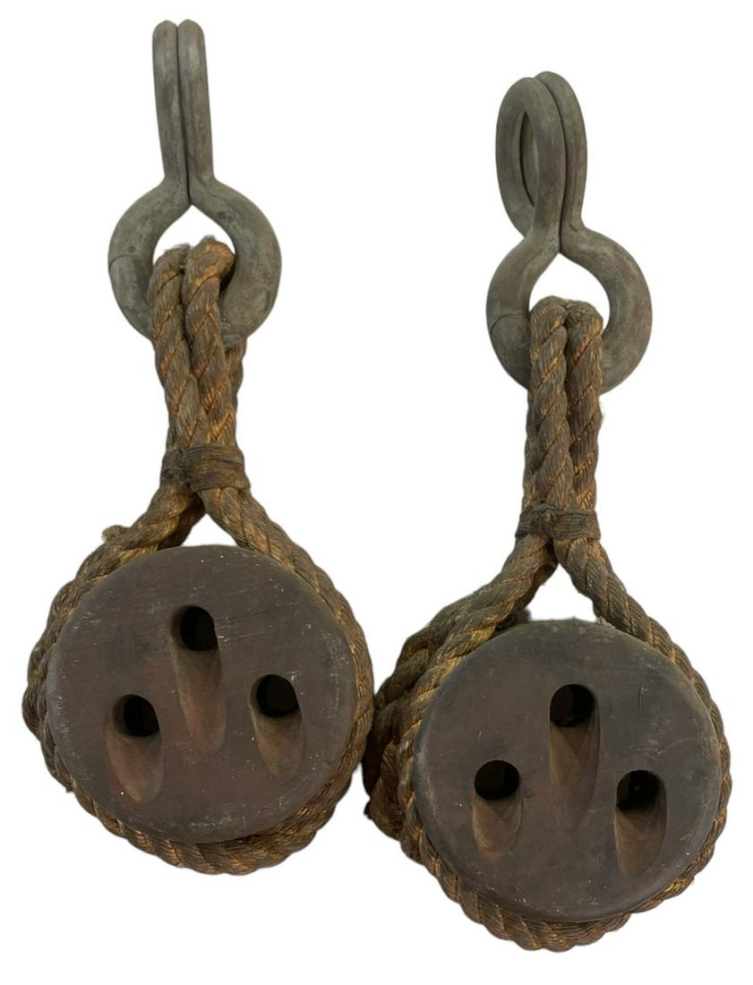 ANTIQUE SHIP'S DEAD-EYE PULLEY/ROPE: FROM THE BUCCANEER INN RESTAURANT, LONGBOAT KEY, FLORIDA, 19547-1992.