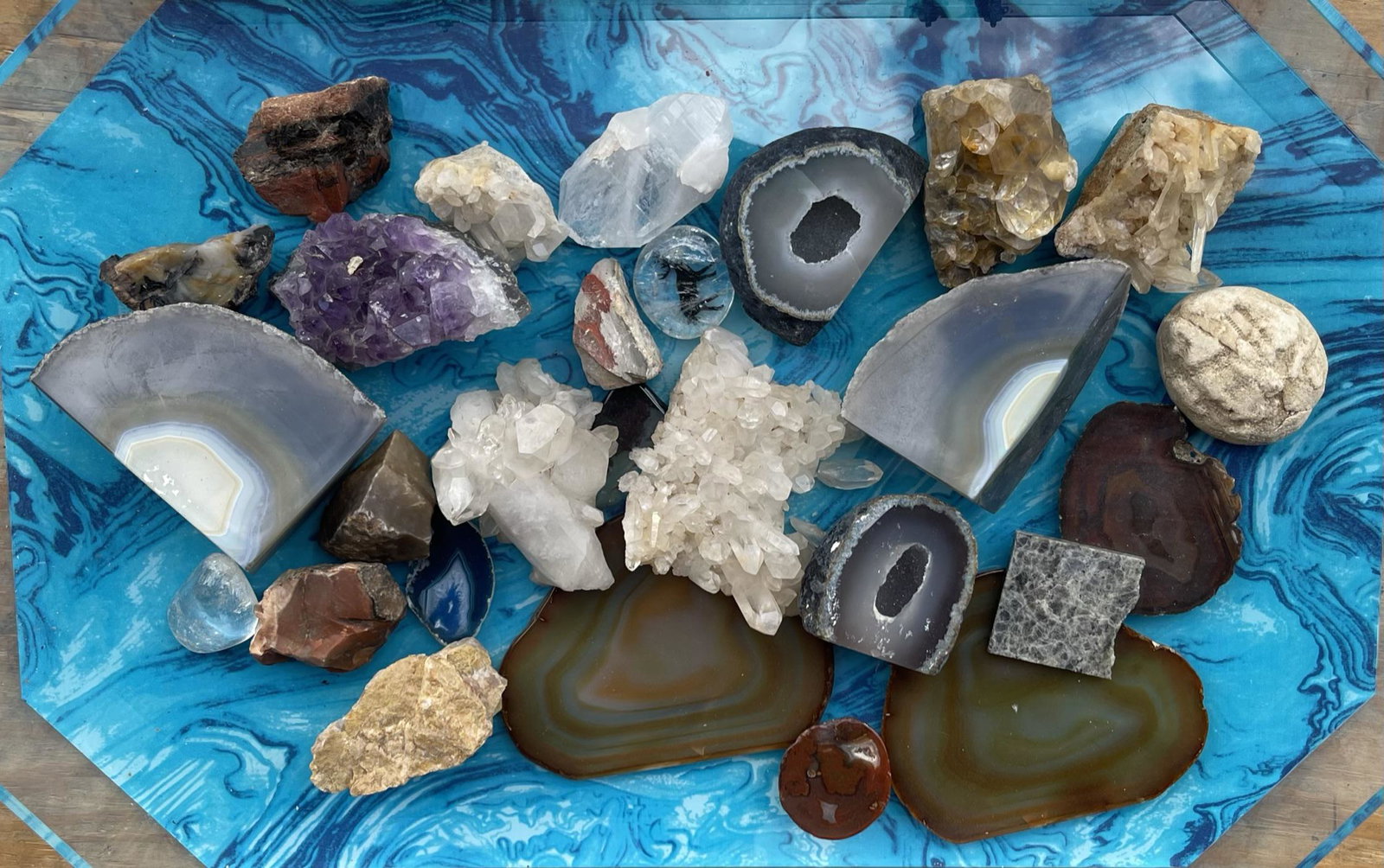 GEODES, GEMSTONES AND CRYSTAL COLLECTION: SEE TITLE