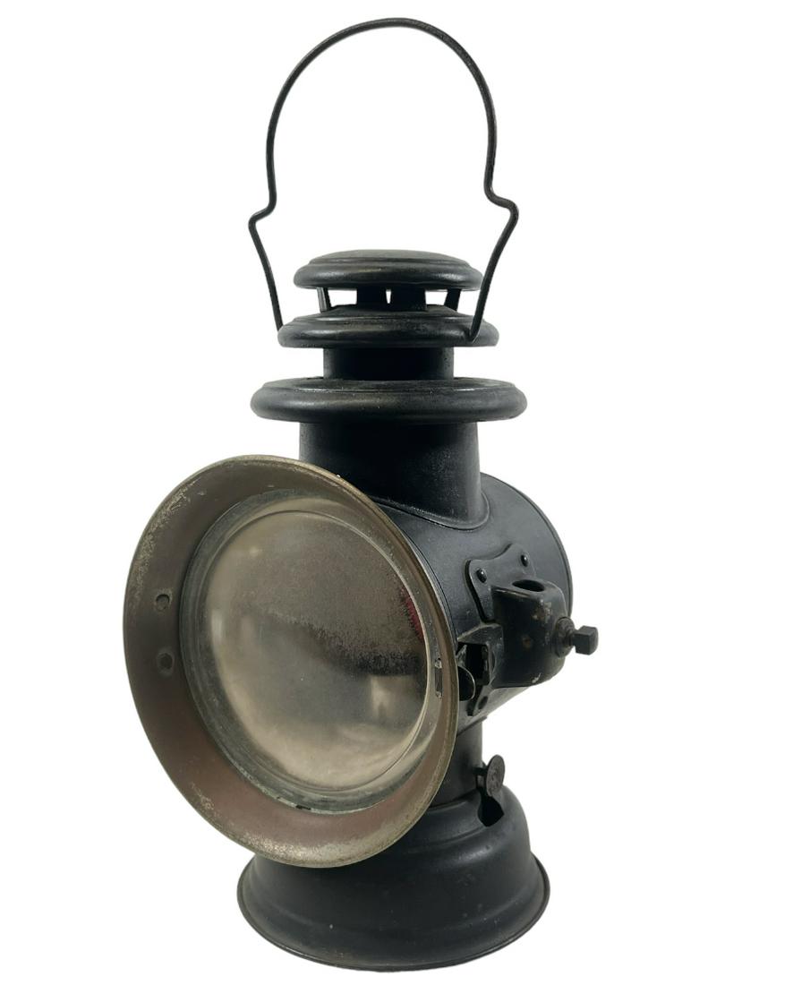 DIETZ OCTO DRIVING LAMP LANTERN: ORIGINAL COMPLETE BURNER, FINE WORKING CONDITION. 10"