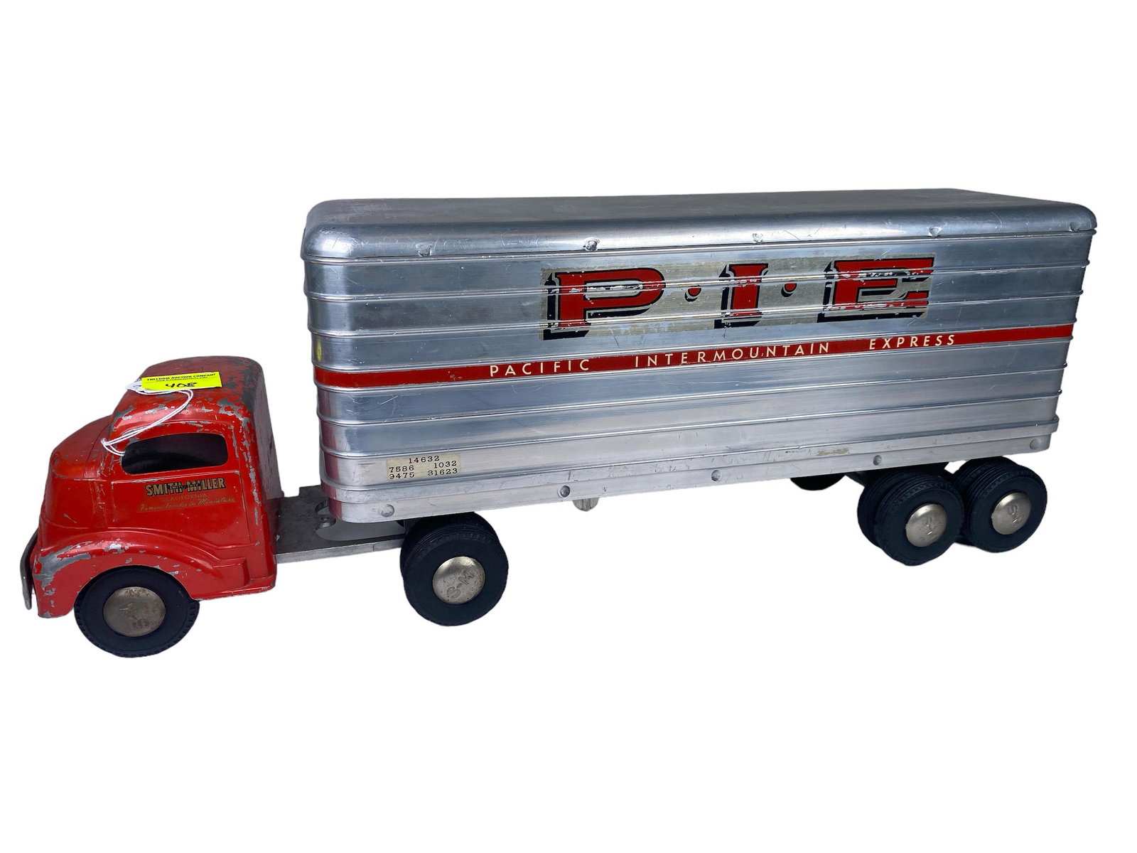 SMITH MILLER TRACTOR TRAILER - P.I.E.: PACIFIC INTERMOUNTAIN EXPRESS. 24"L