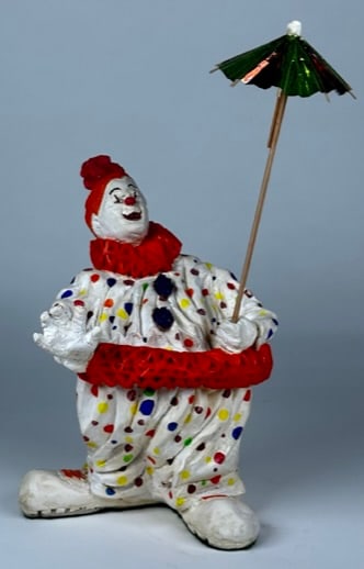 JACKIE LECLAIRE ART SCULPTURE: KATHLEEN NELSON COLLECTION. JACKIE LECLAIRE (AMERICAN CLOWN, 1927-2019) SCULPTURE. UNSIGNED. 10"