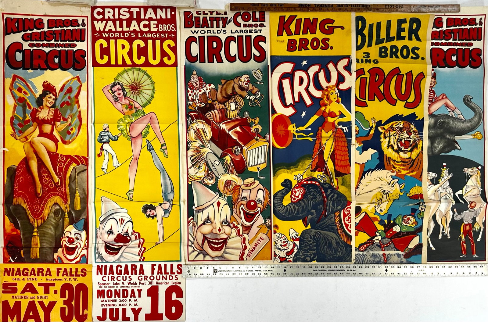 AMERICAN CIRCUS POSTER COLLECTION: PANELS, SECOND HALF OF THE 20TH CENTURY INCLUDING KING, CRISTIANI, COLE, BEATTY AND OTHERS. WEAR CONSISTENT WITH POSTING. 14"X42"