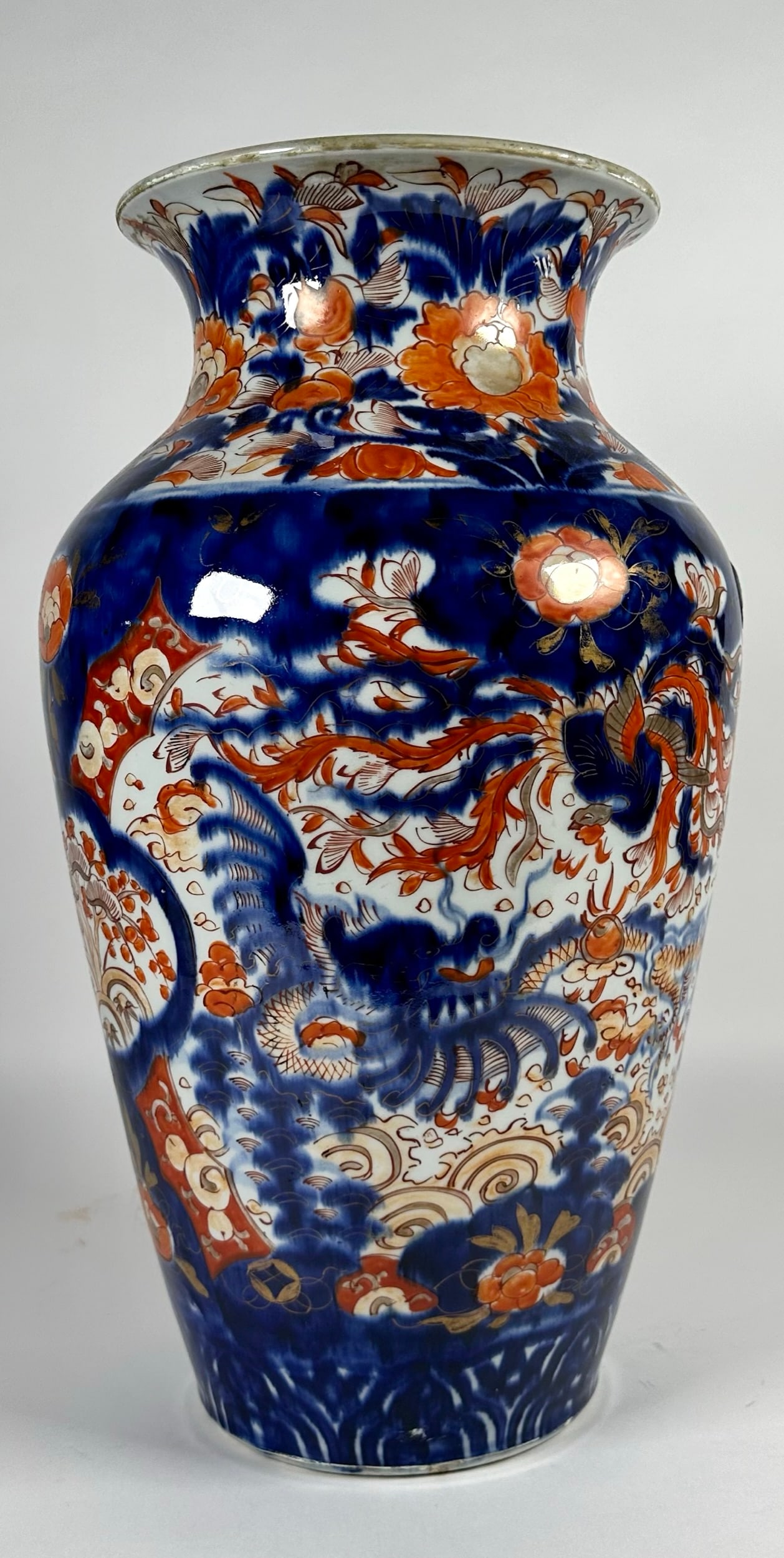 Vintage Japanese Imari Urn: Drilled base. 18"