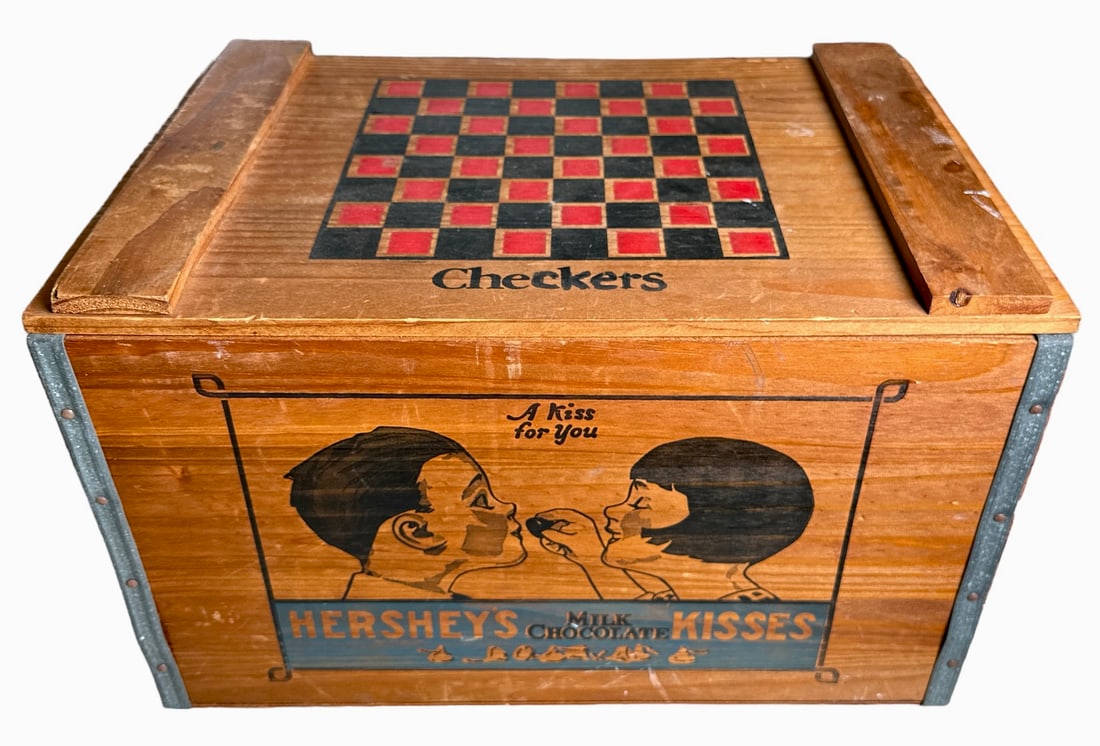 HERSHEY'S CHOCOLATES WOODEN CRATE: HINGED CHECKERBOARD LID. 18"X12"X11"