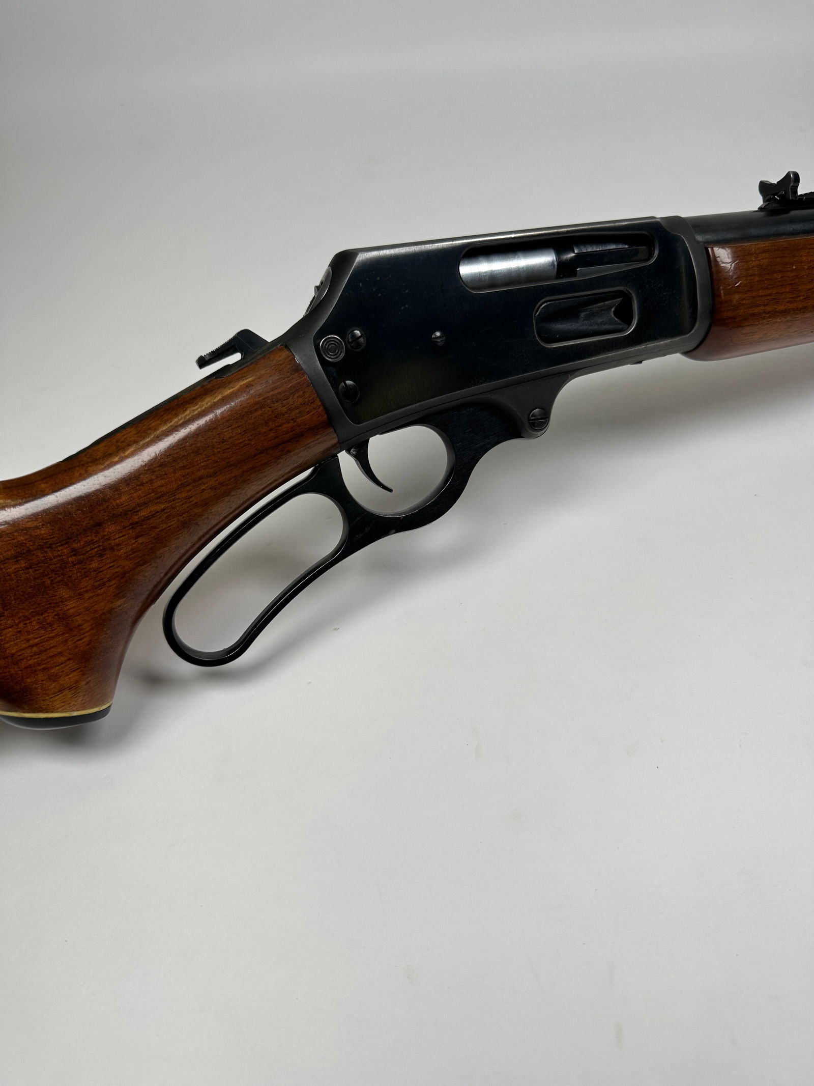 MARLIN 336CS 30-30 LEVER ACTION: MARLIN LEVER ACTION 30-30 RIFLE.