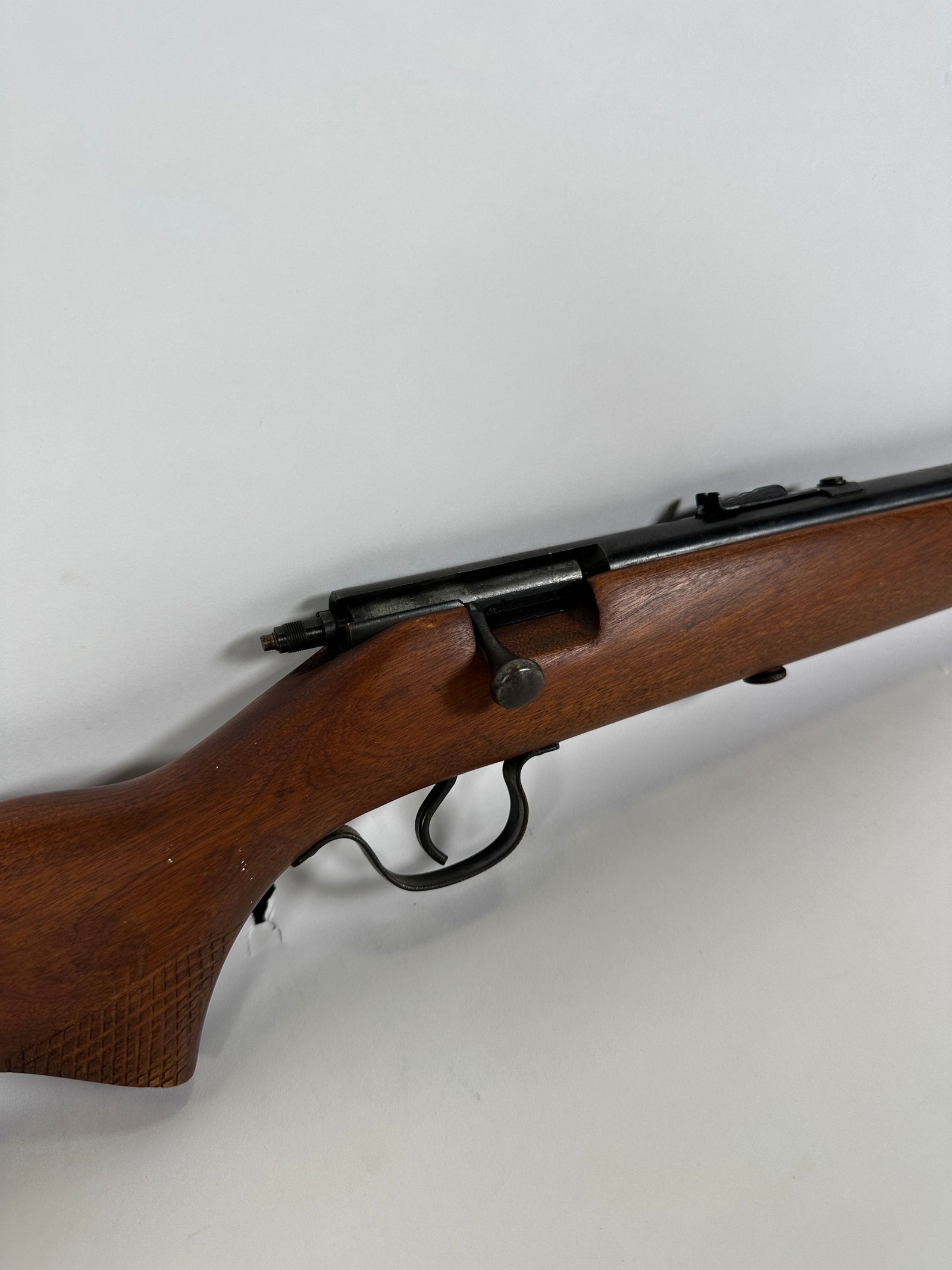 STEVENS MODEL 15 RIFLE: .22S, BOLT ACTION.