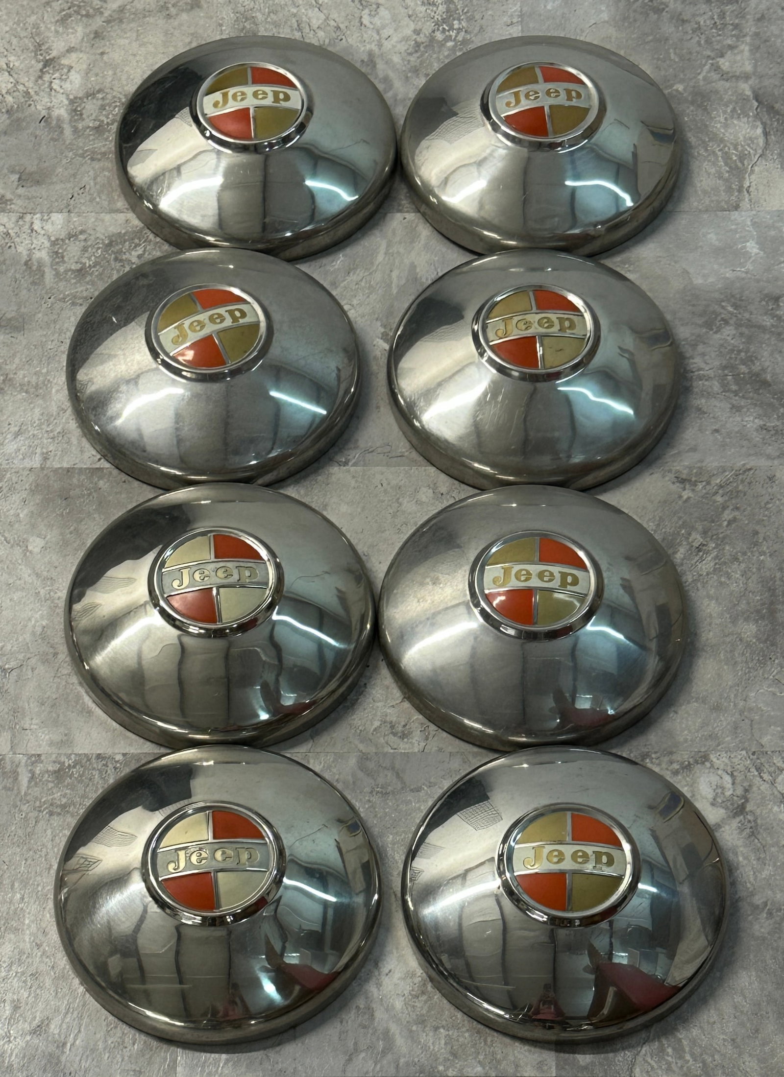 AMC PRODUCTS - KAISER, JEEP HUBCAPS: NEW OLD STOCK, 2 COMPLETE SETS