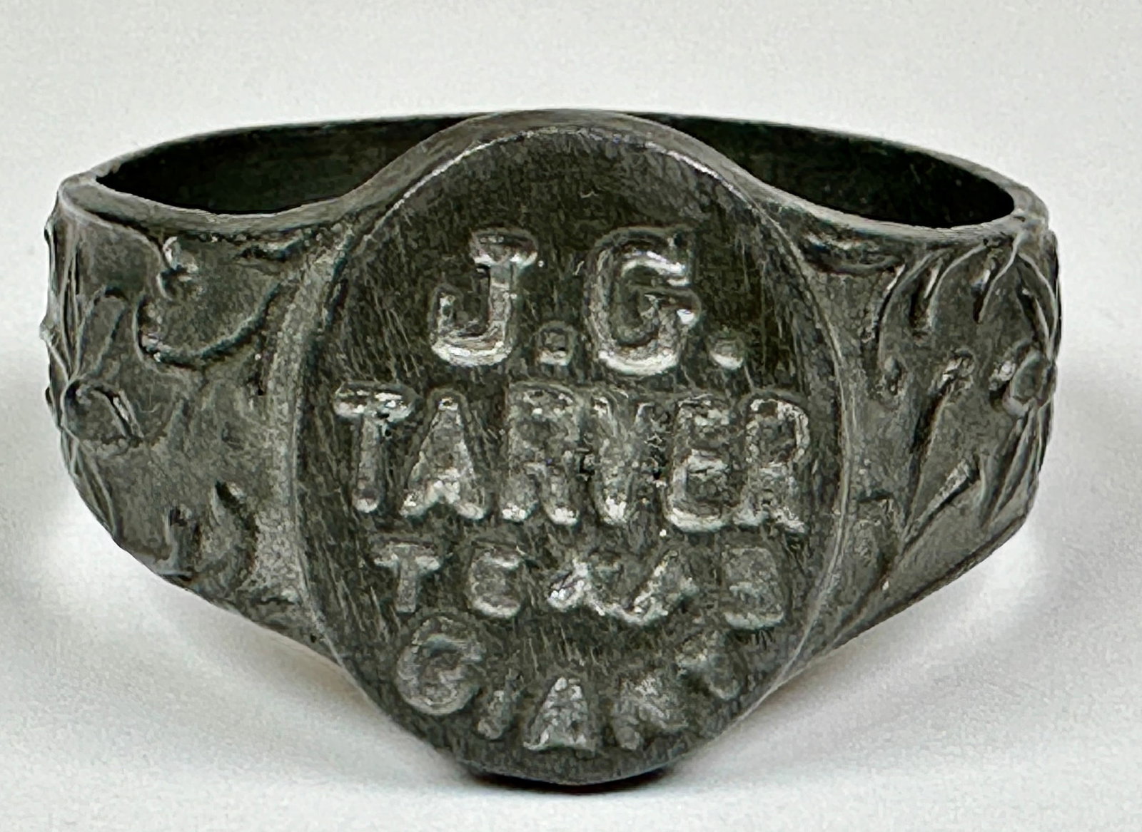 SIDESHOW GIANT'S RING - J.G. TARVER (1 of 2)