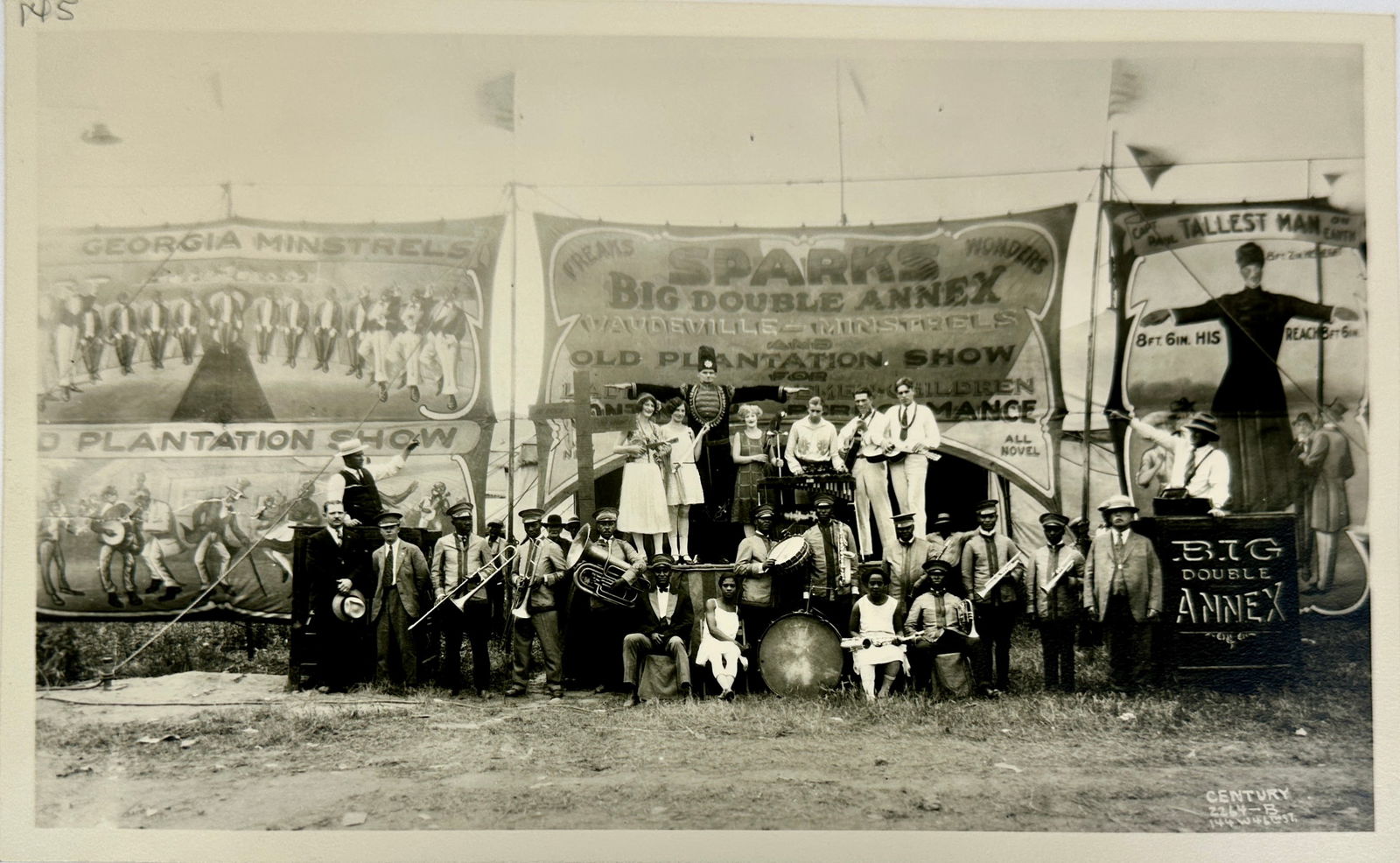 1920'S SPARKS CIRCUS SIDESHOW PHOTOGRAPH (1 of 1)