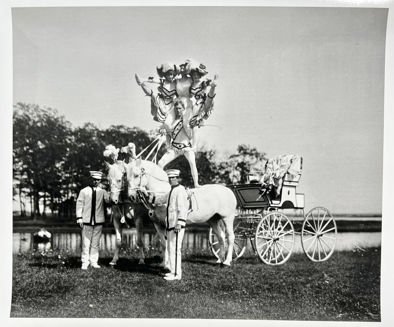 FREDERICK GLASIER CIRCUS PHOTOGRAPH (1 of 1)