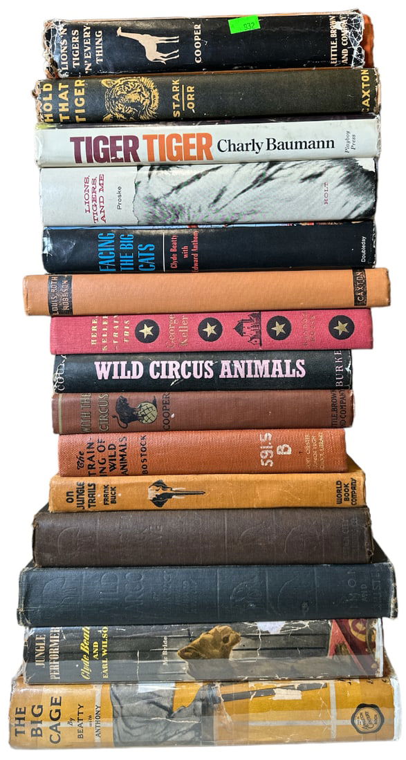 CIRCUS - BIG CATS AND TRAINERS BOOK COLLECTION (1 of 1)