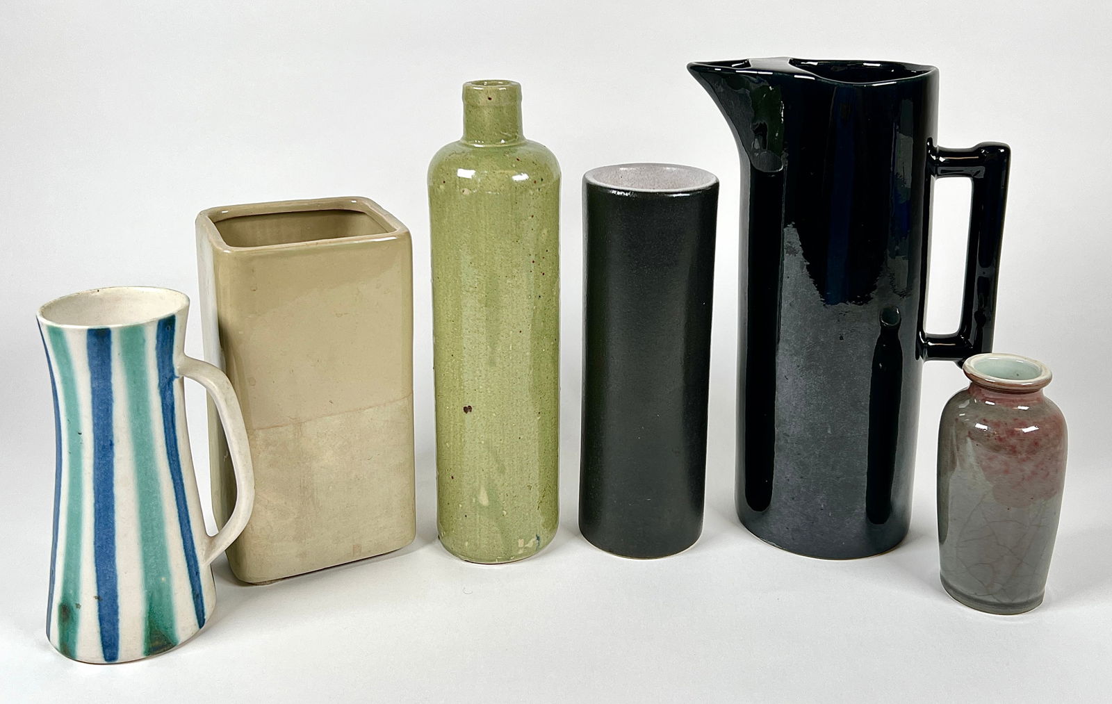 GROUPING OF POTTERY & CERAMICS (1 of 1)