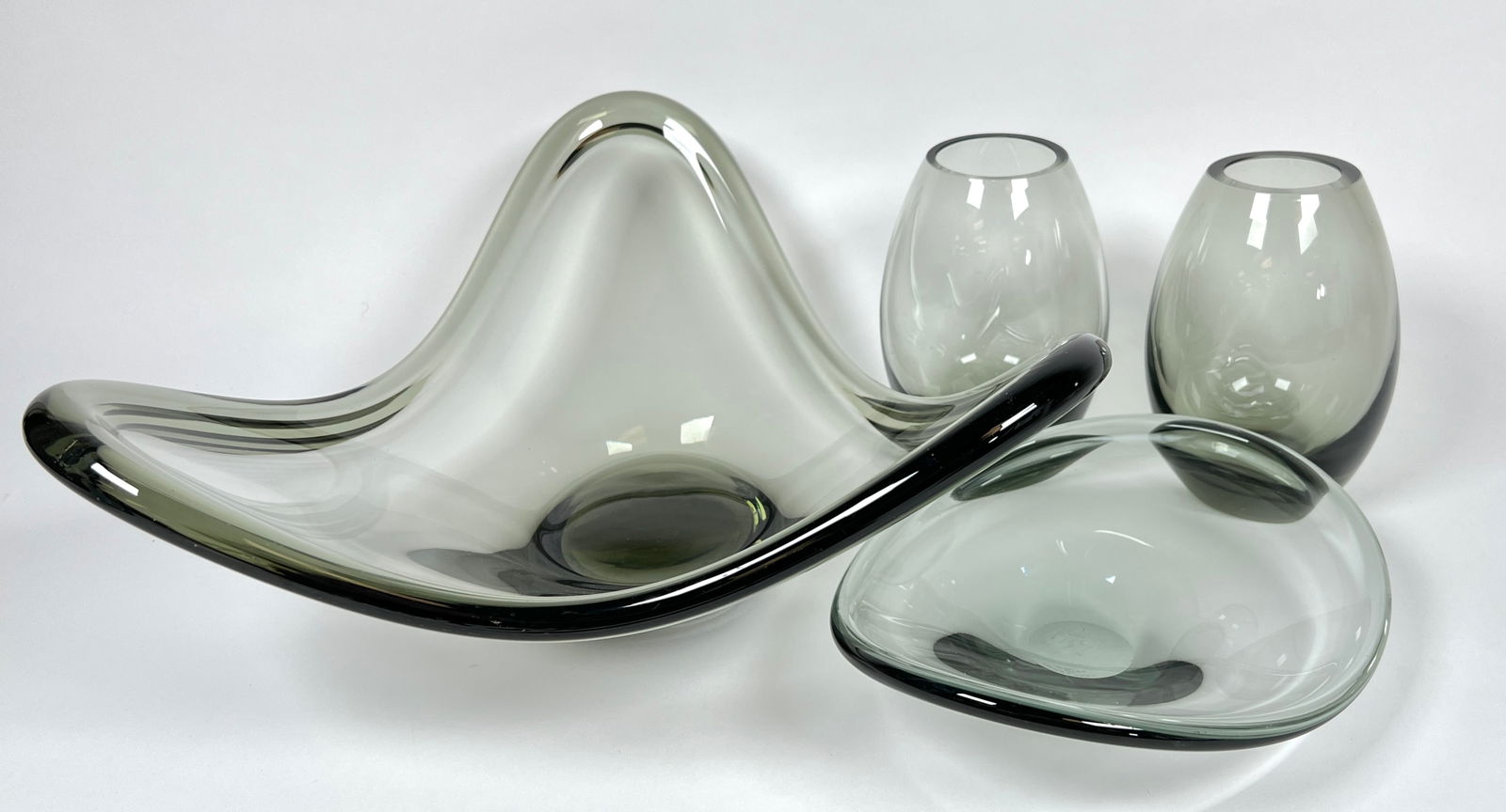 HOLMEGAARD SMOKED GLASS: INCLUDES A LARGE CENTERPIECE 14", SMALL CENTERPIECE 9", PAIR OF VASES 6.5"