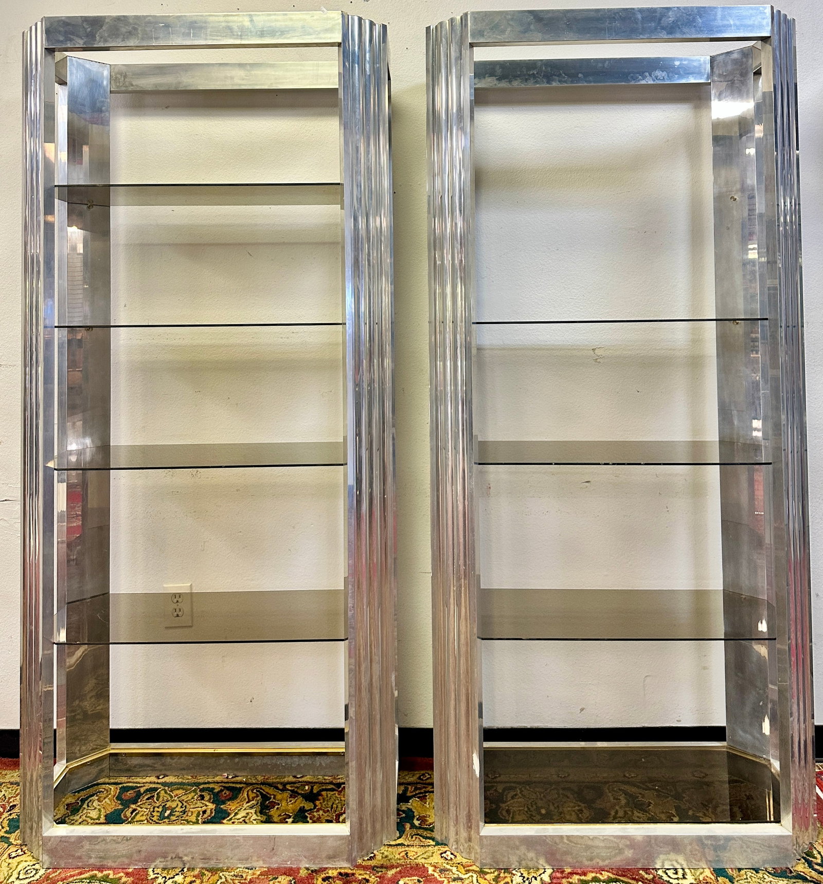OPEN DISPLAY CABINETS: PAIR OF OPEN DISPLAY CABINETS WITH SMOKED GLASS SHELVES, ALUMINUM STRUCTURE. 16"X36"X78"