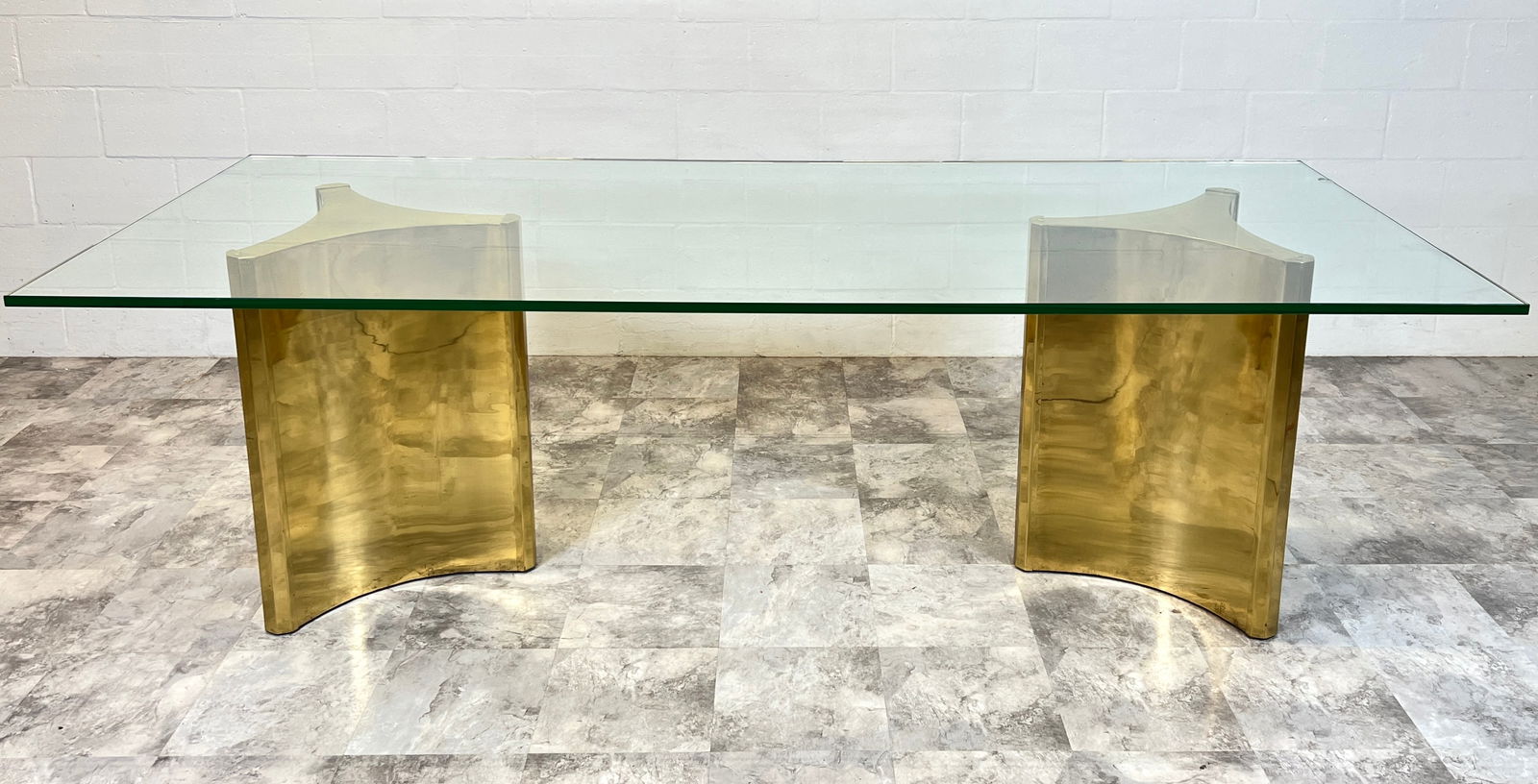 MASTERCRAFT TRILOBI DINING TABLE (1 of 4)