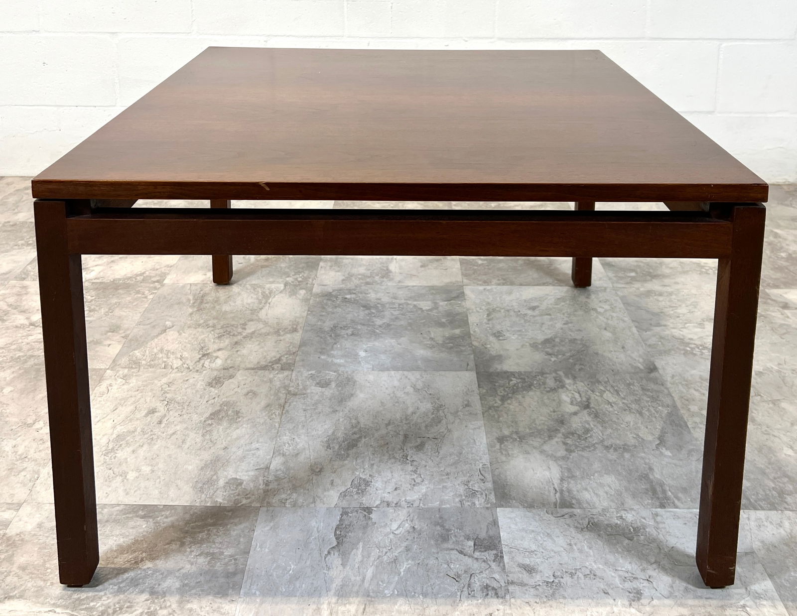 KNOLL SIDE TABLE (1 of 3)