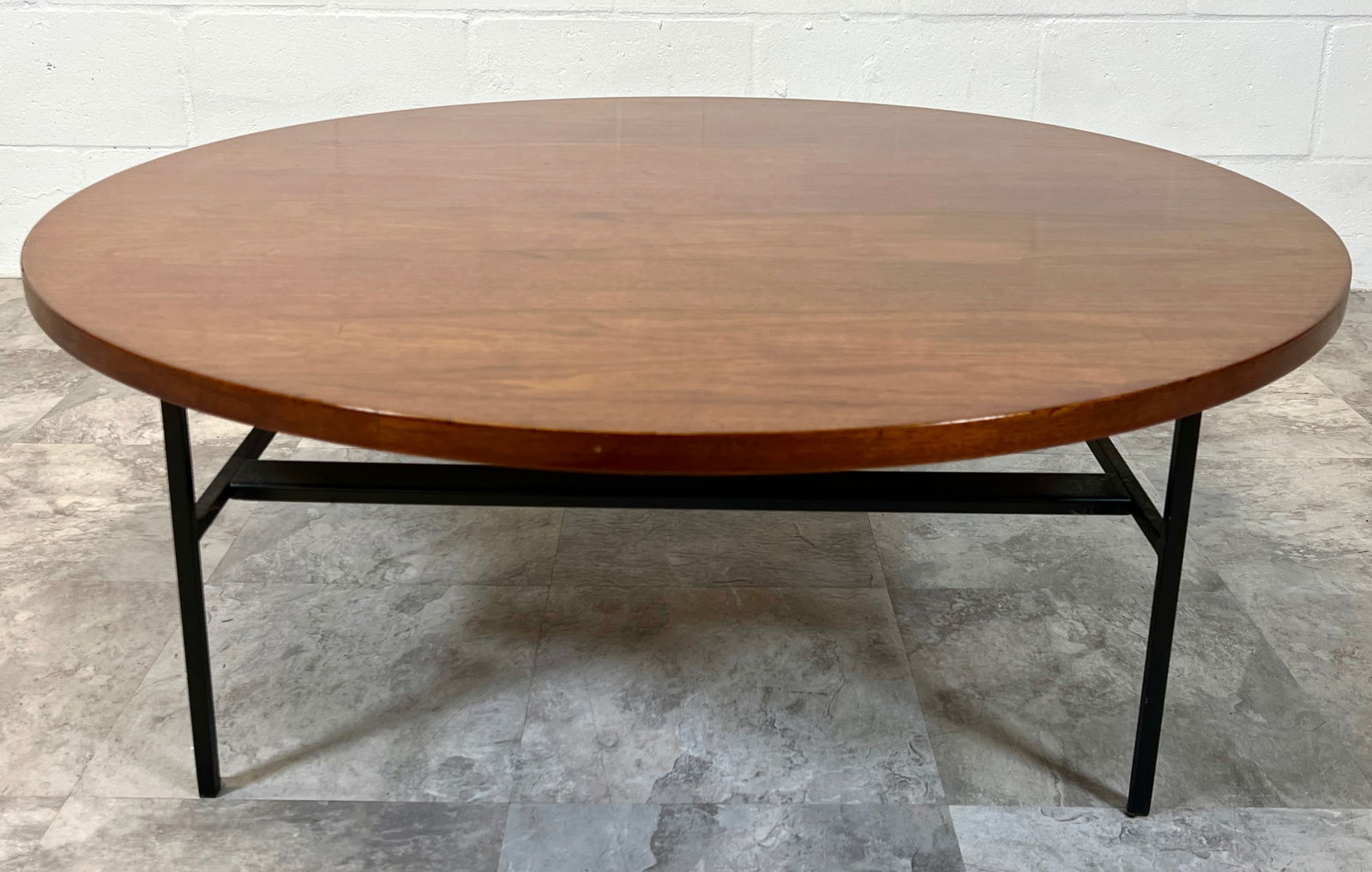 MID-CENTURY COFFEE TABLE (1 of 2)