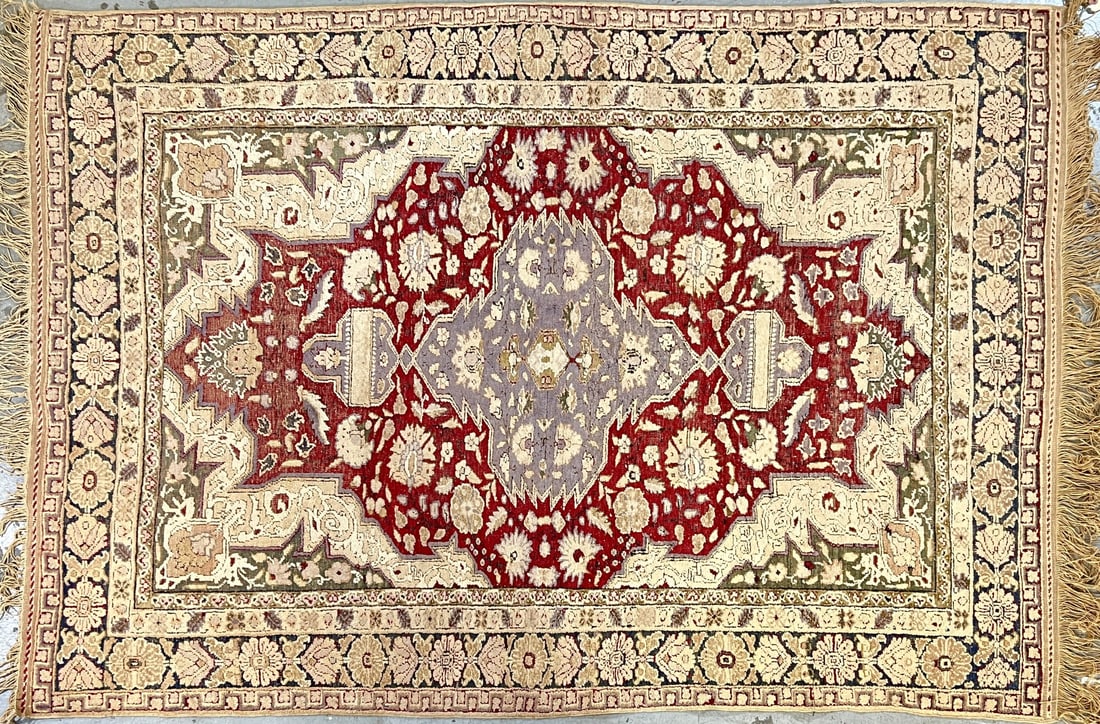 OUSHAK MEDALLION SCATTER CARPET (1 of 2)