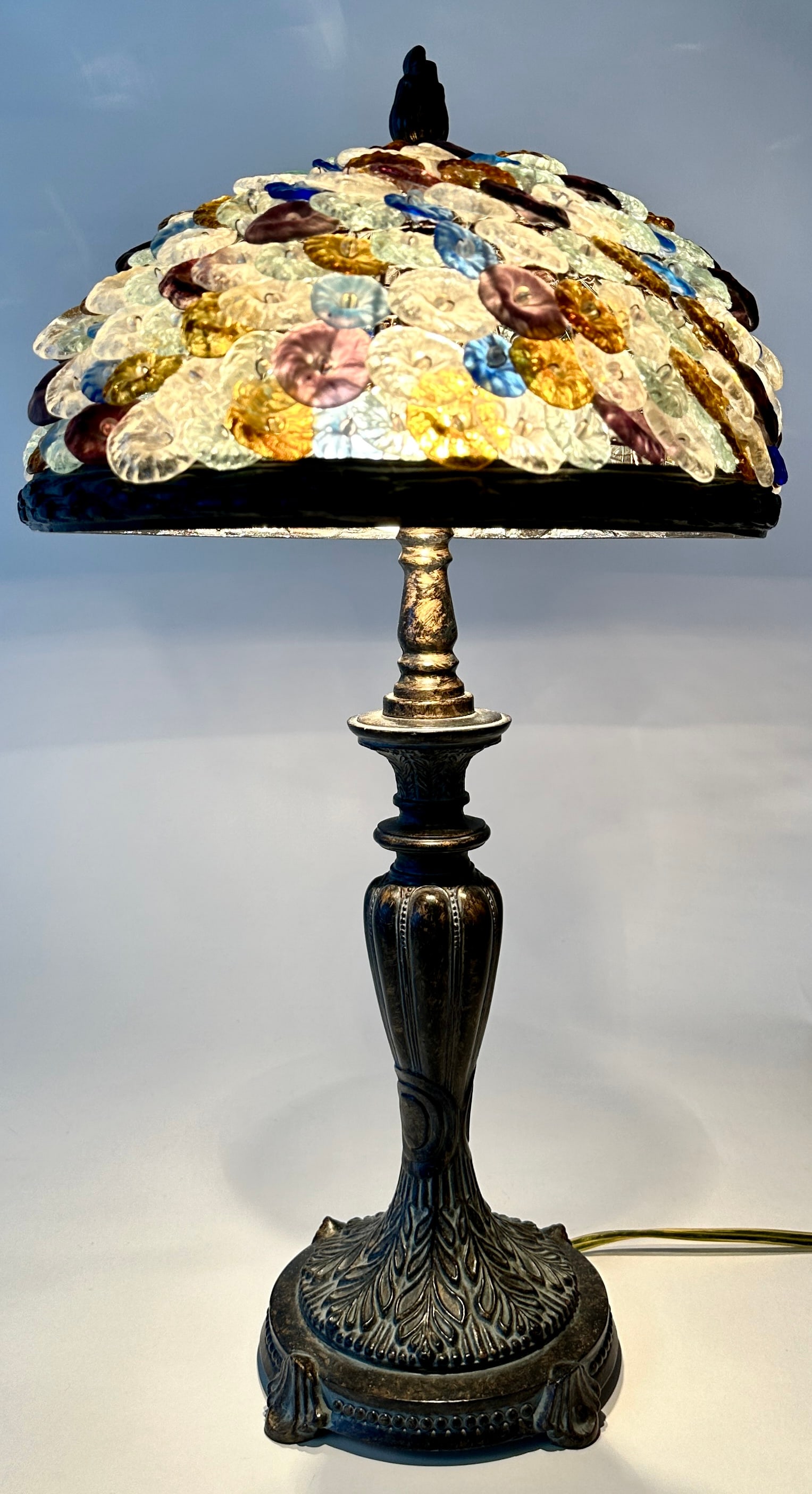 CONTEMPORARY GLASS SHADE LAMP: MULTI-COLORED GLASS DISKS. 20"H, 11"DIA.