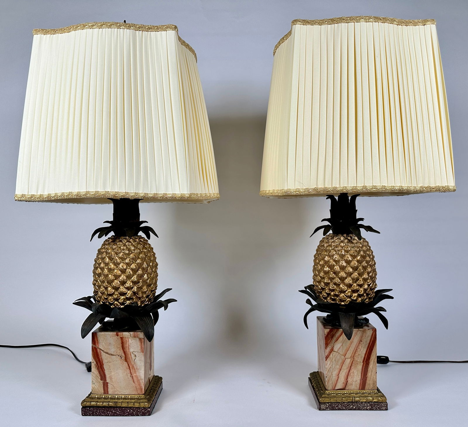 VINTAGE PINEAPPLE LAMPS (1 of 2)