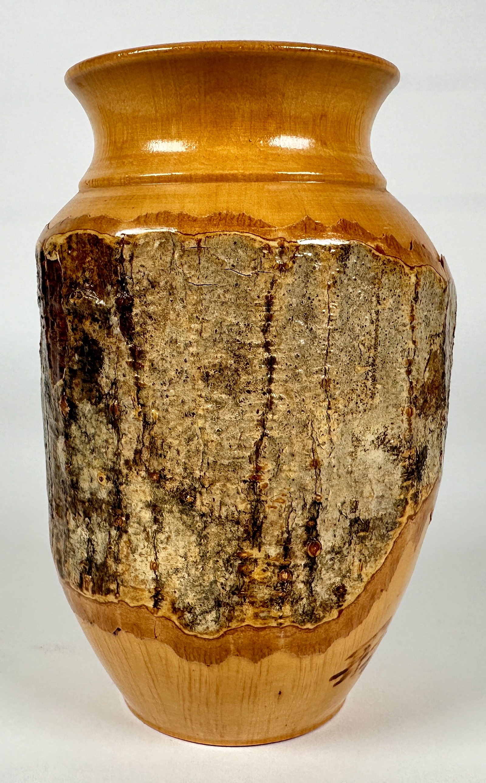 JAPANESE WOOD CARVED VASE: MT. FUJI MOTIF CARVED WOODEN VASE, SIGNED, DATED 10/79. 6"H