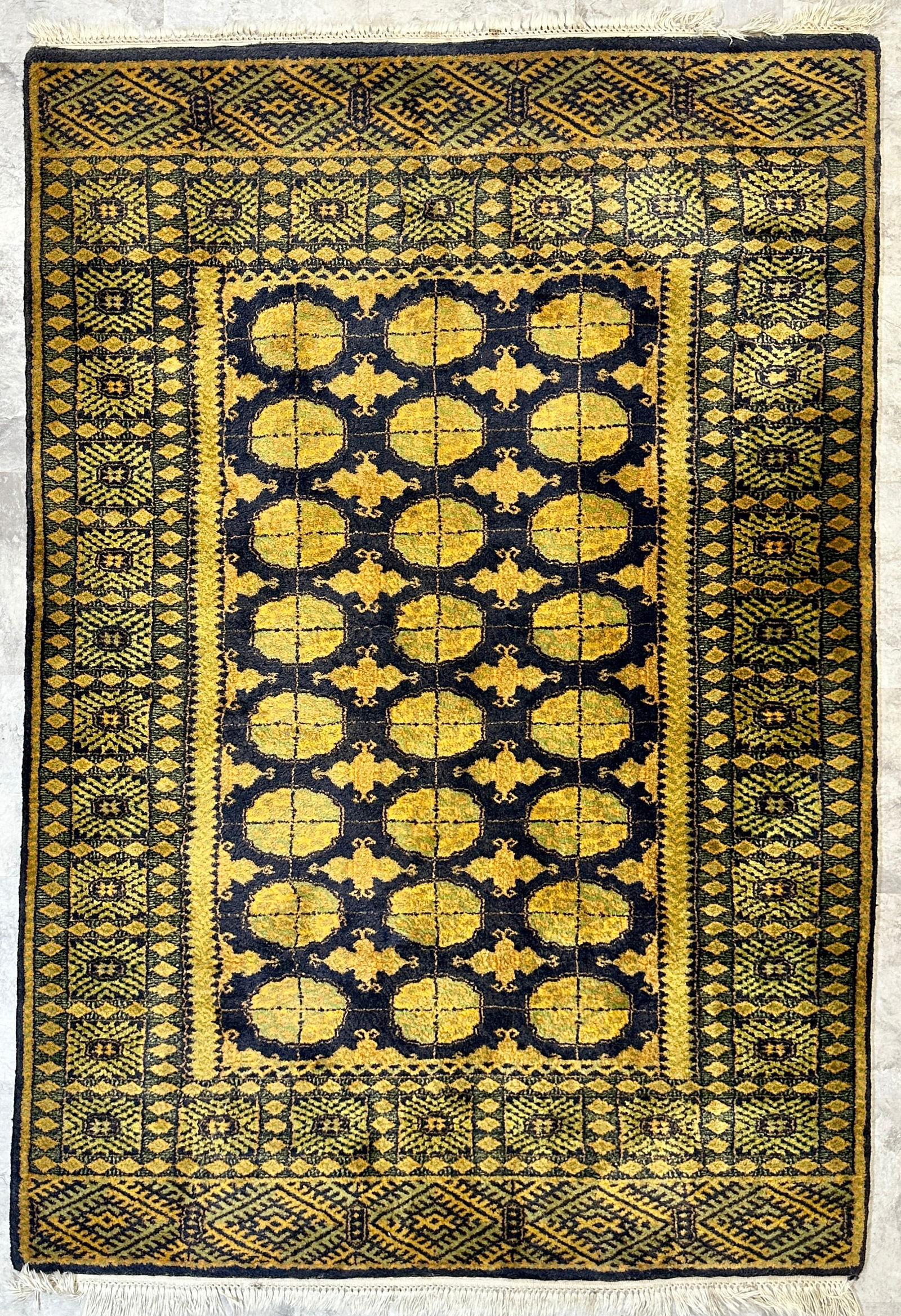 INDO-PERSIAN SCATTER CARPET (1 of 2)