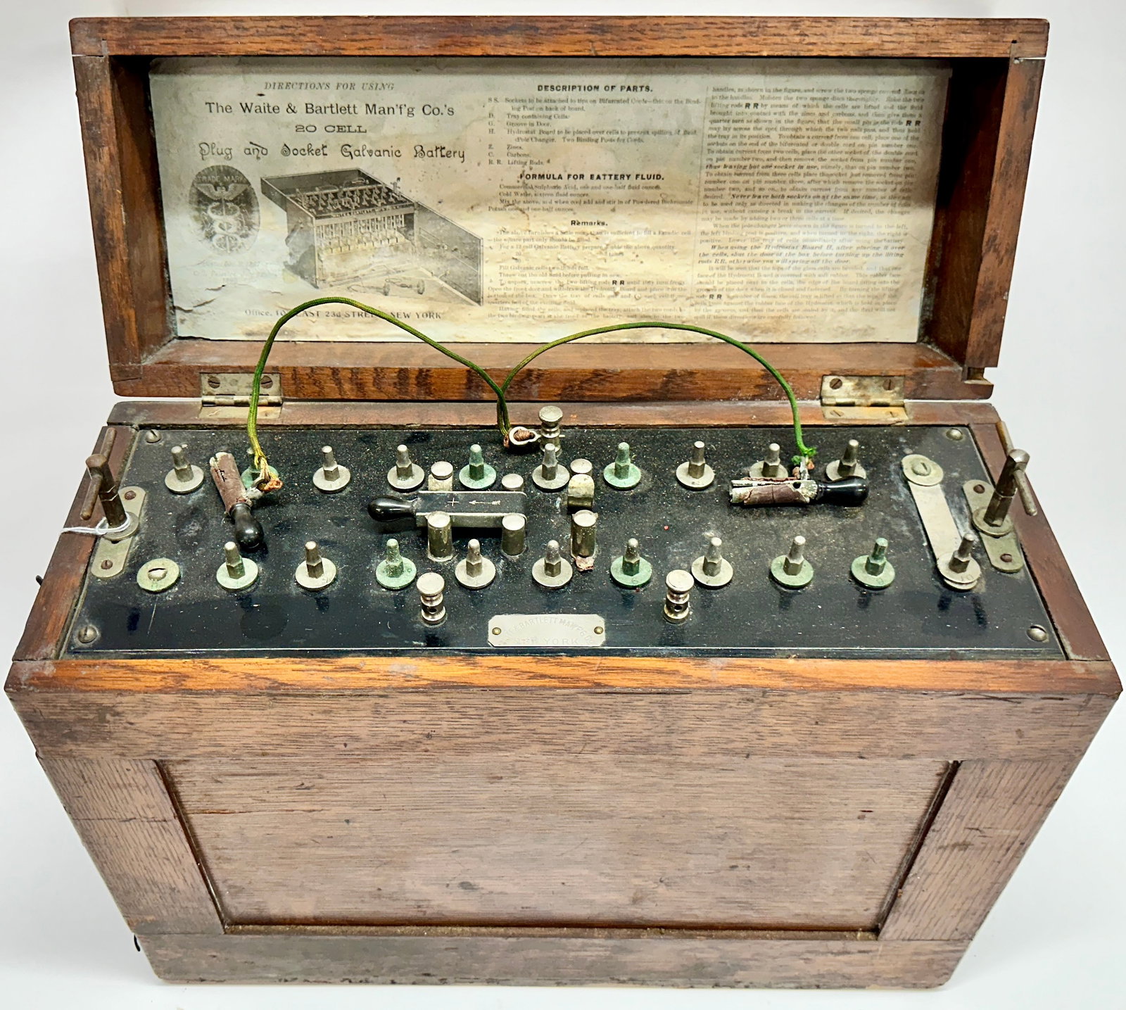 WAITE & BARTLETT MFG. BATTERY BOX: 1880'S-90'S BATTERY BOX. 7"X16"X13"