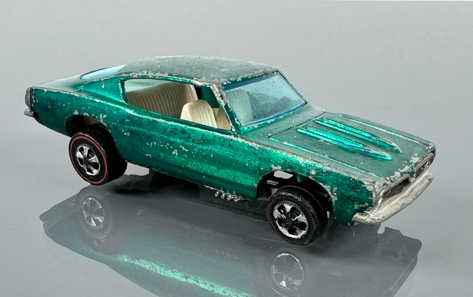 HOT WHEELS - Custom Barracuda 1968 HK: 6211, Aqua, Fair to Good Cond., play wear, back window crack, wheels 70%