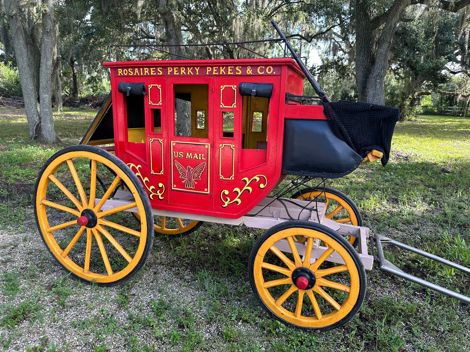 ROSAIRE PERKY PEKES STAGECOACH WAGON (1 of 19)