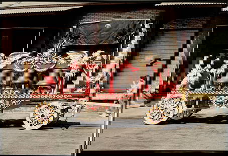 LARGE FORMAT PHOTO - RBBB BELL WAGON: LARGE FORMAT, FRAMED PHOTOGRAPH OF THE RINGLING PARADE BELL WAGON. 21"X30"